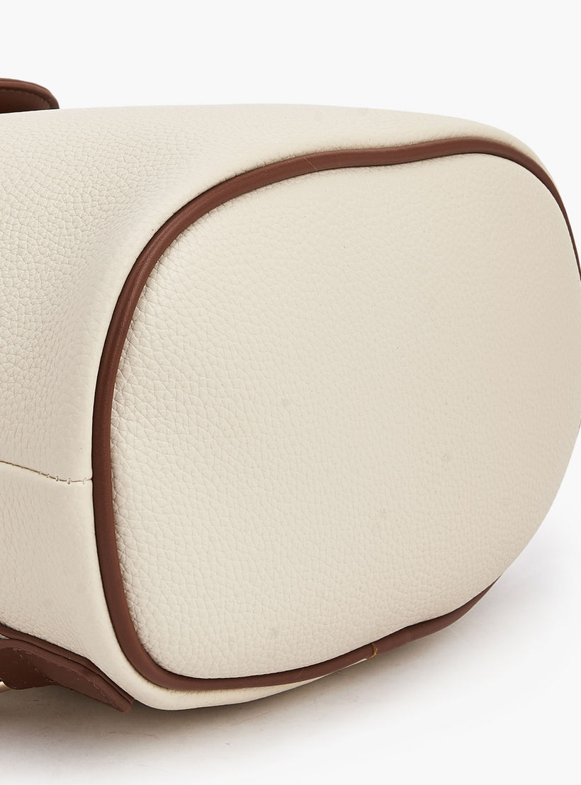 شنطة ظهر بارزة الملمس بطيّة إغلاق من ميسي-women-bagsandwallets-backpacks-image-6