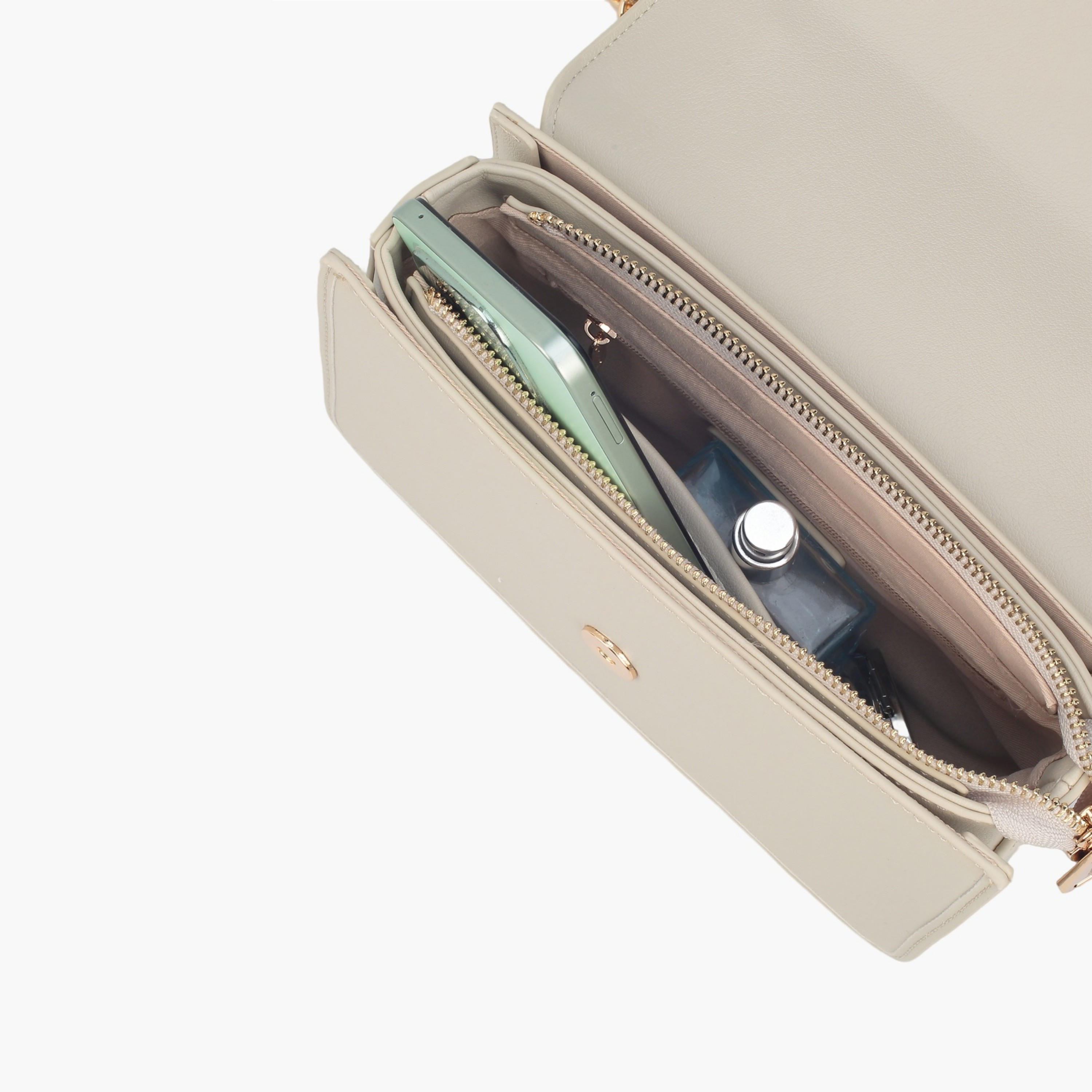 شنطة كروس بودي بتطريزات زهور وإغلاق بزر من لو كونفورت-women-bagsandwallets-handbags-image-8