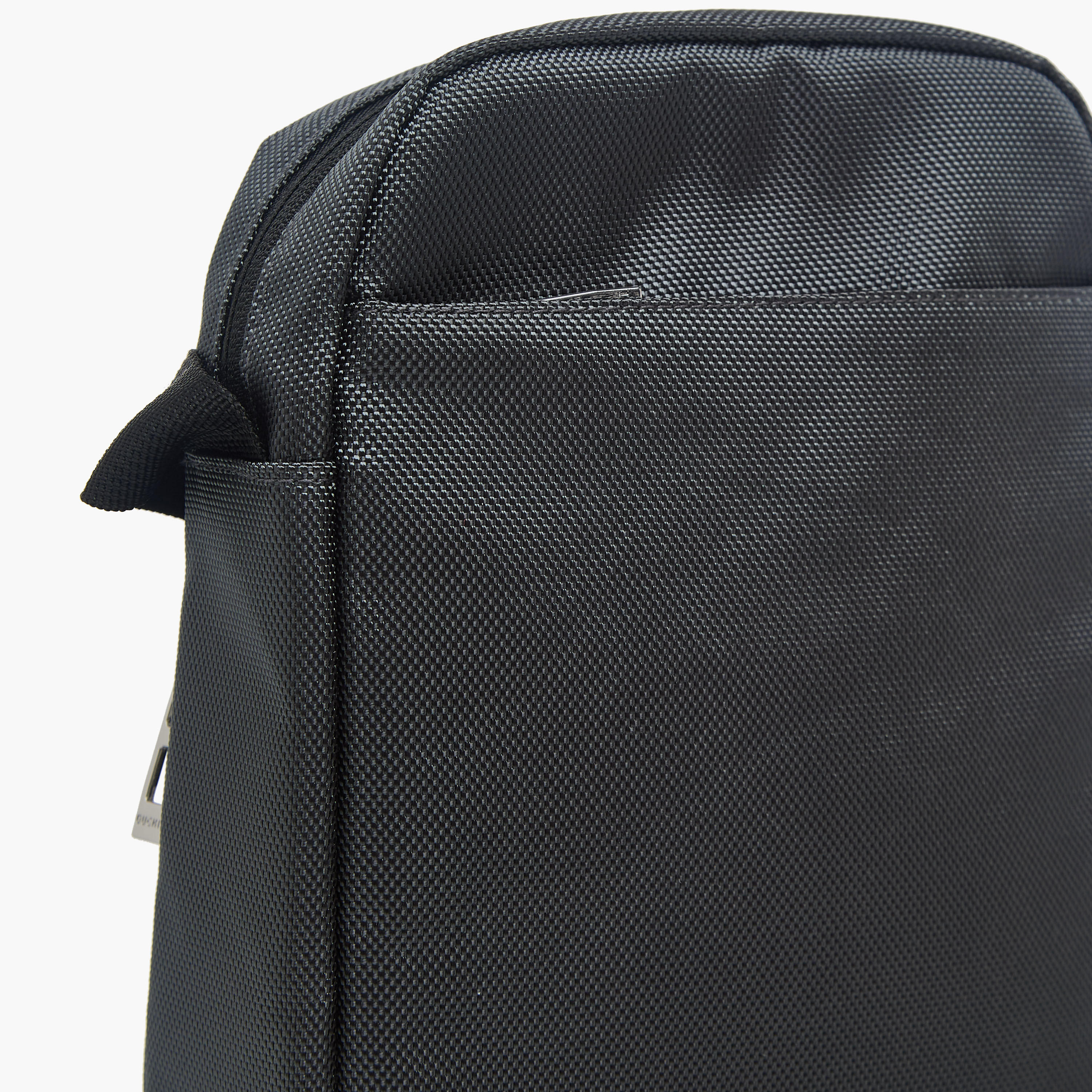 شنطة كروس بودي بحزام قابل للتعديل للرجال من دوتشيني-travel-accessories-image-6
