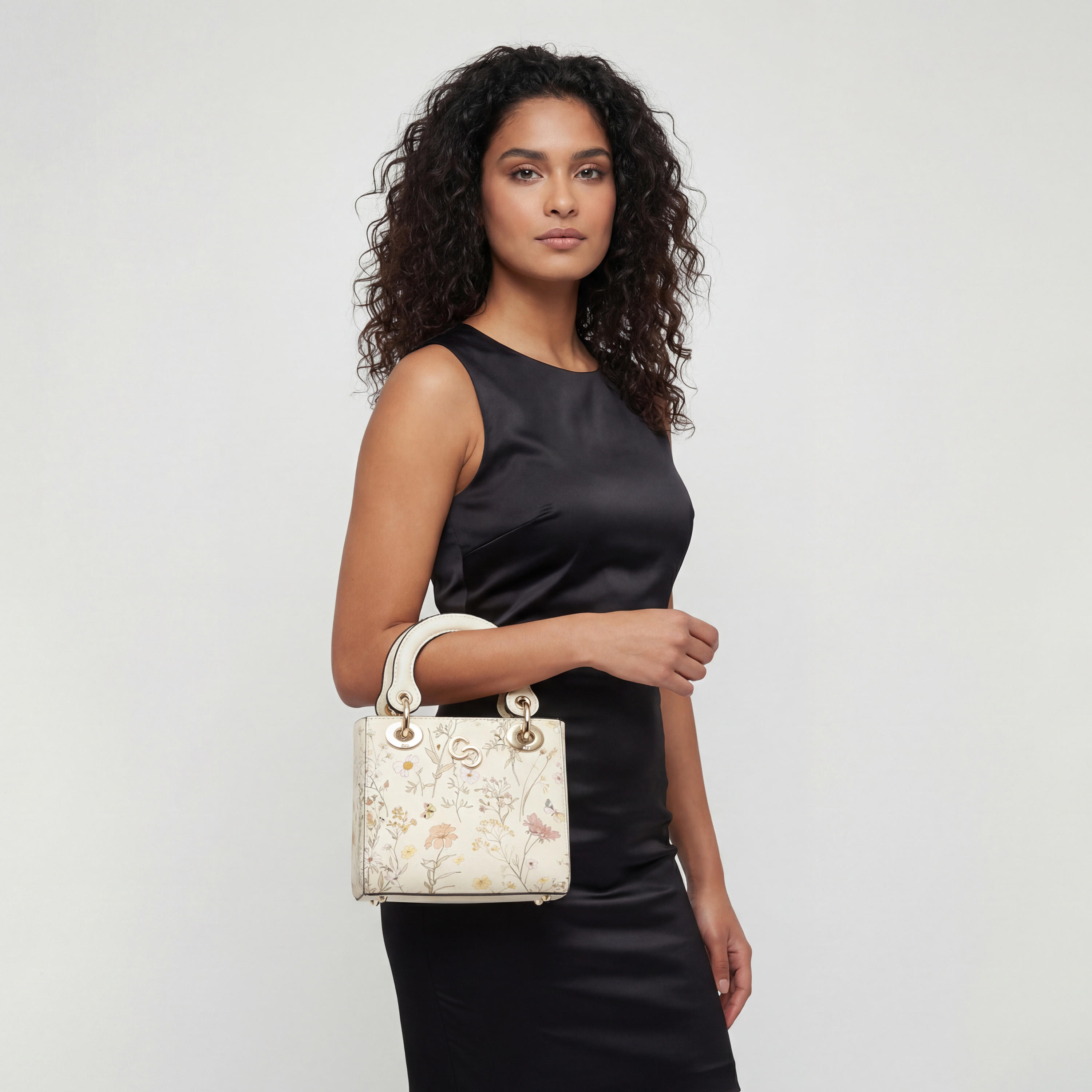 شنطة توتي بطبعات زهور بمقابض مزدوجة من سيليست-women-bagsandwallets-handbags-image-2