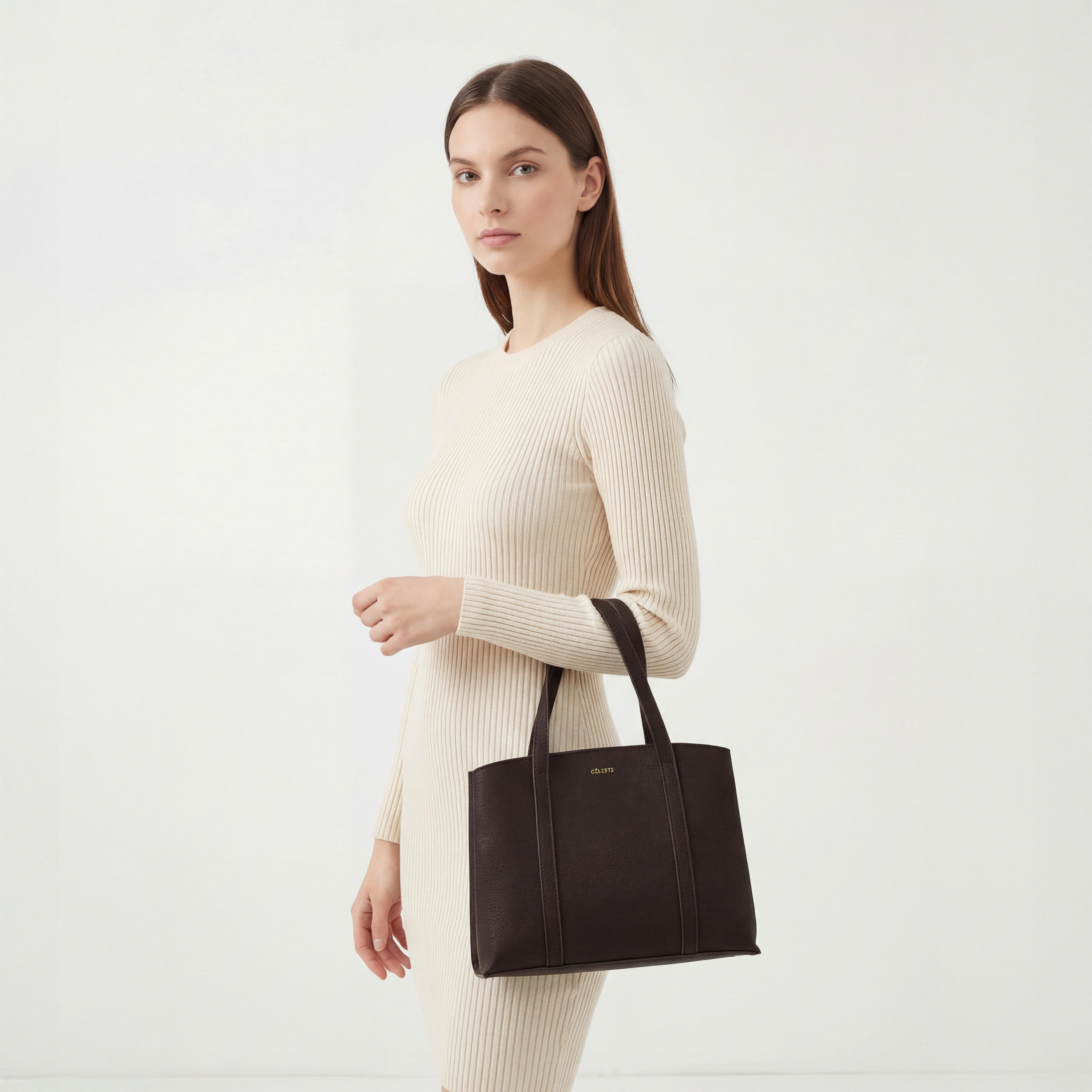 شنطة توتي بارزة الملمس بمقابض مزدوجة من لو كونفورت-women-bagsandwallets-handbags-image-2