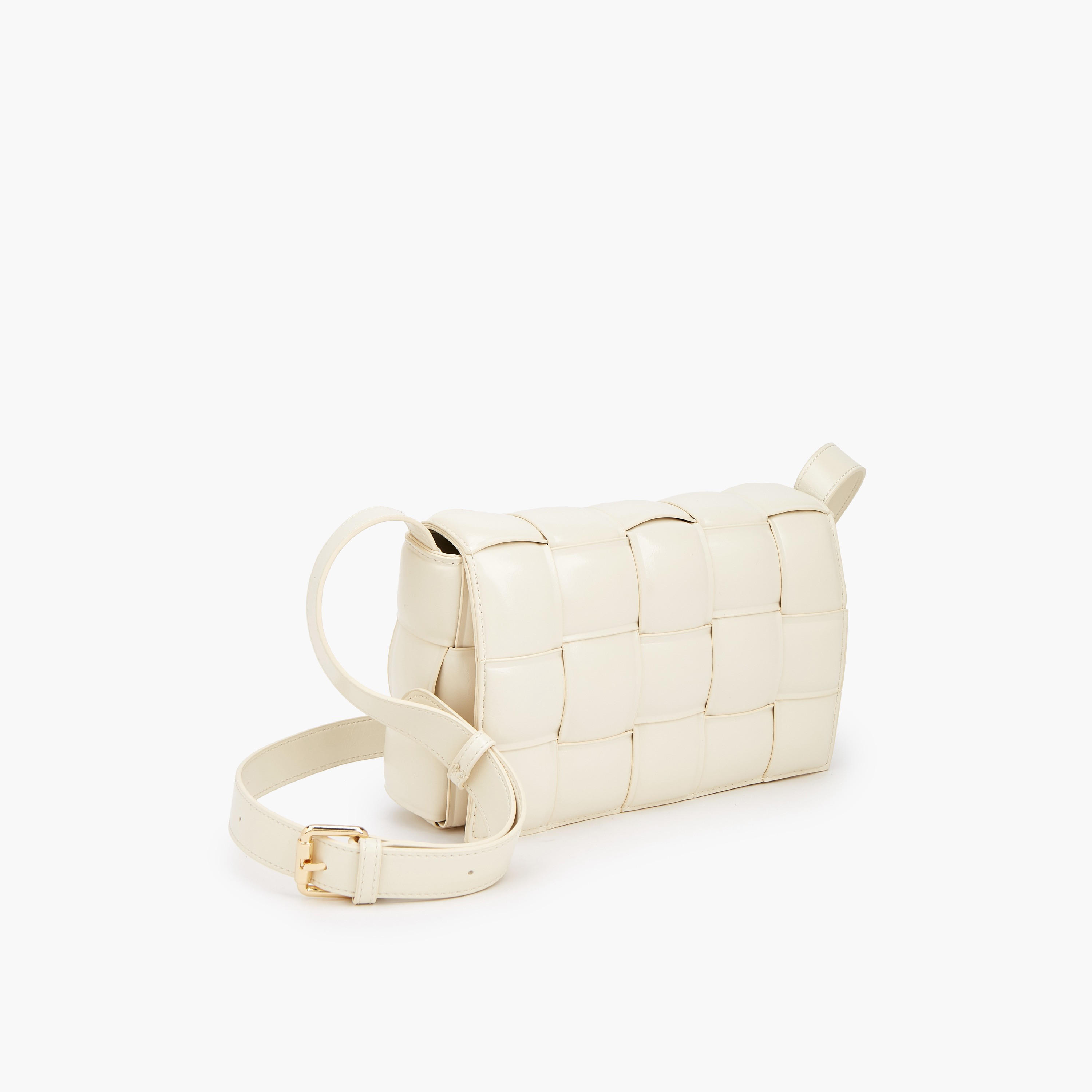 شنطة كروسبودي مبطنة بحزام قابل للتعديل من سيليست-women-bagsandwallets-handbags-image-4