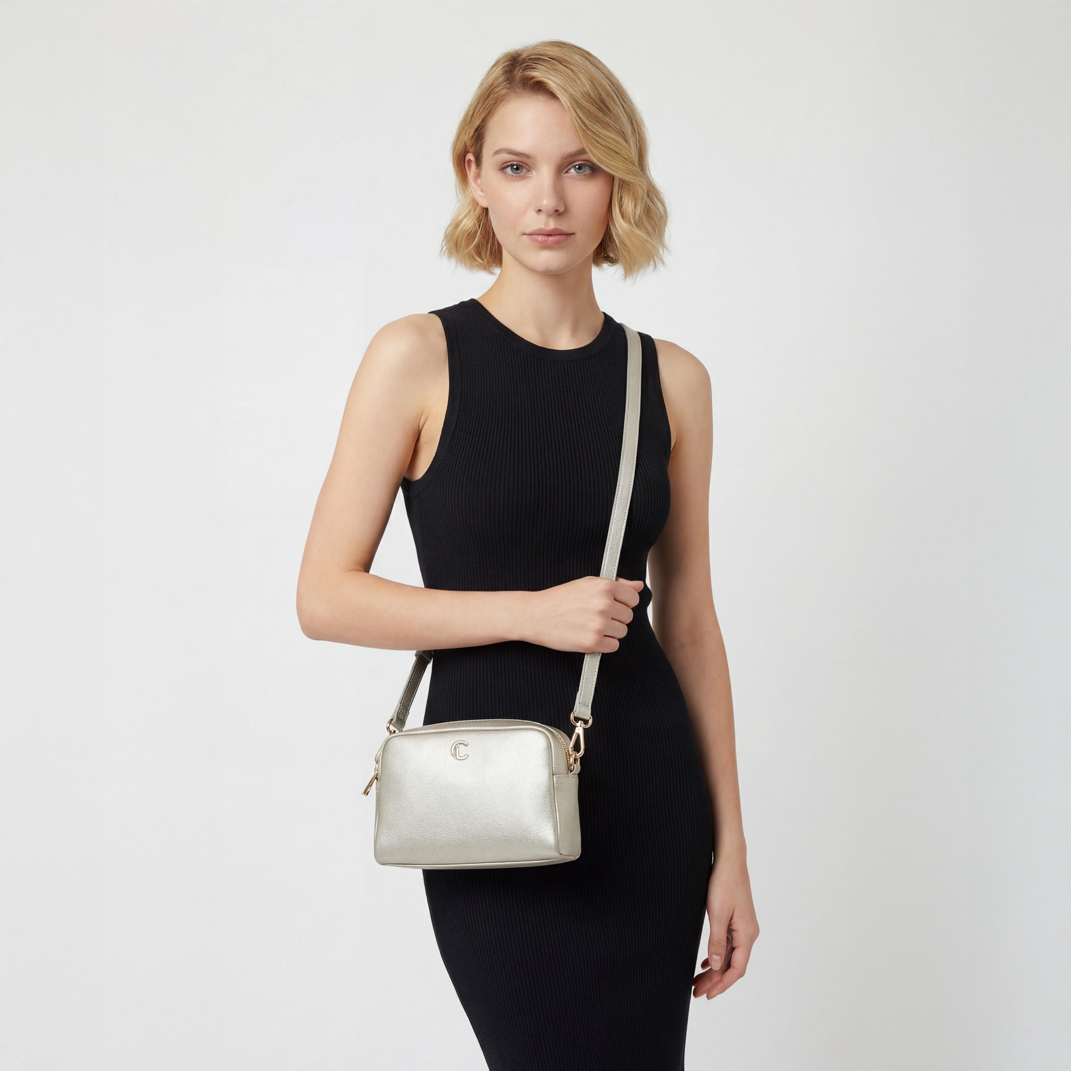 شنطة كروس بودي بارزة الملمس بسحاب إغلاق من لو كونفورت-women-bagsandwallets-handbags-image-2