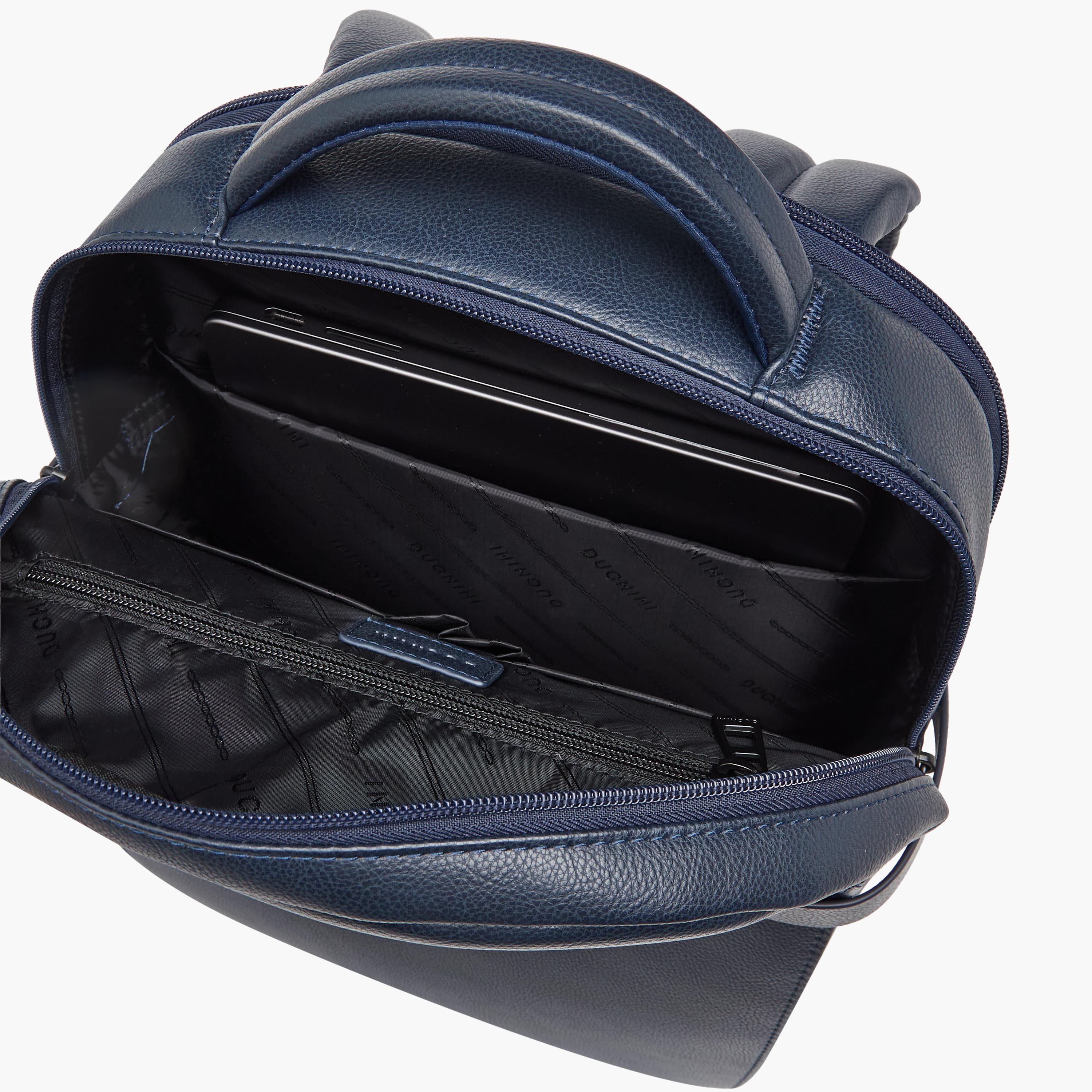 شنطة ظهر بحمالات قابلة للتعديل من دوتشيني-men-bags-image-8
