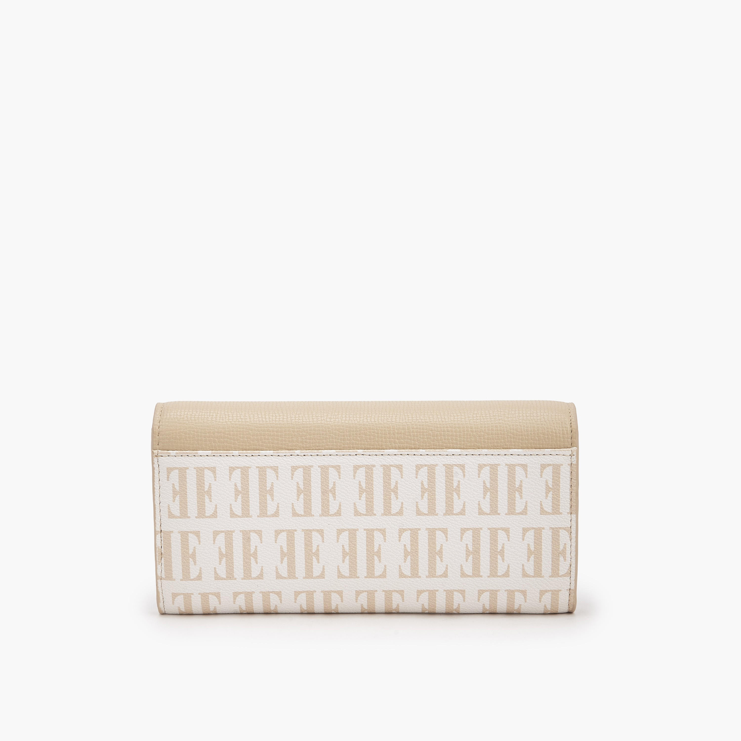 محفظة بطبعات مونوجرام وزر إغلاق كبس من إيل-women-bagsandwallets-wallets-image-4