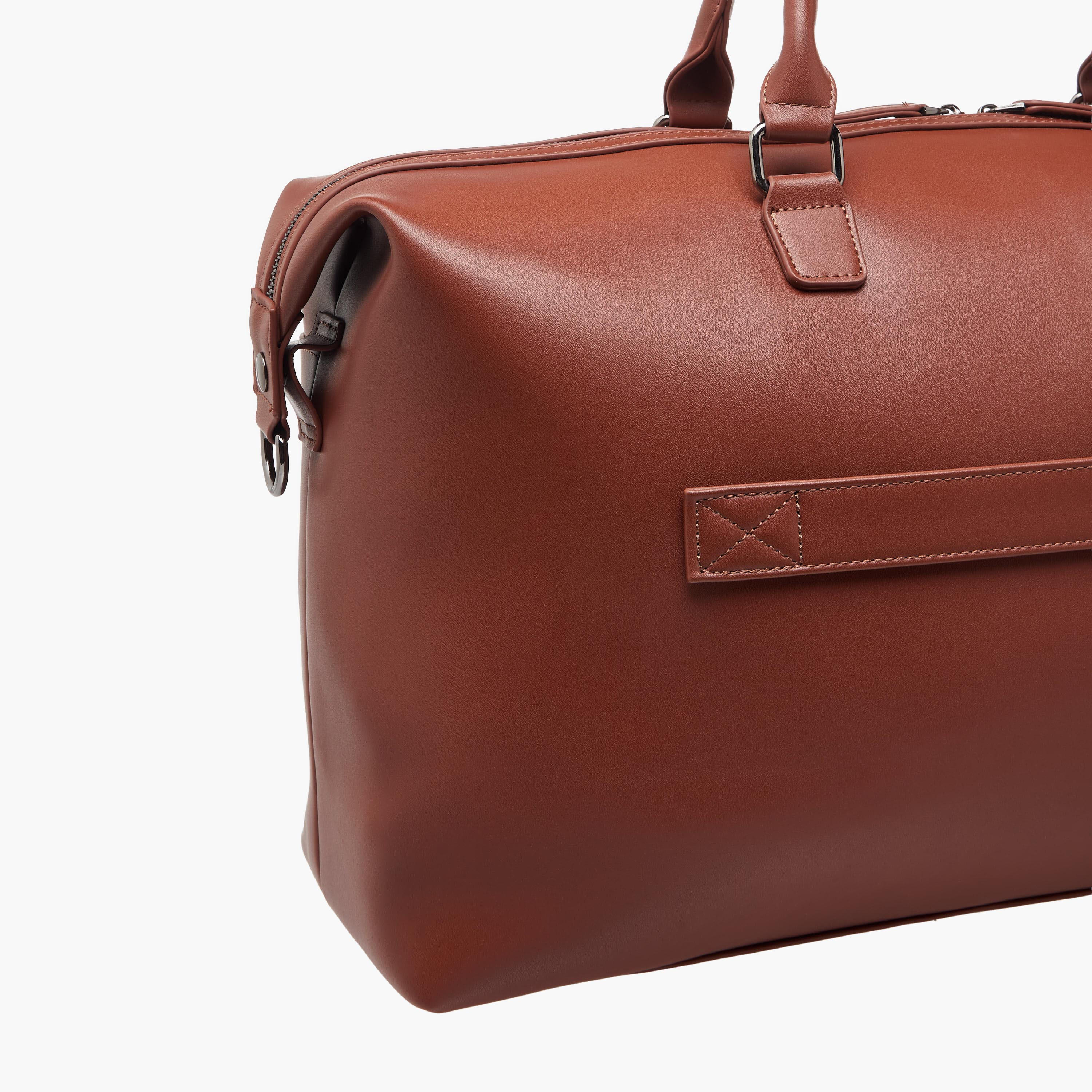 شنطة دفل بنقوش مونوجرام وسحّاب وحزام قابل للفصل من دوتشيني-travel-luggagesandbags-dufflebags-image-6