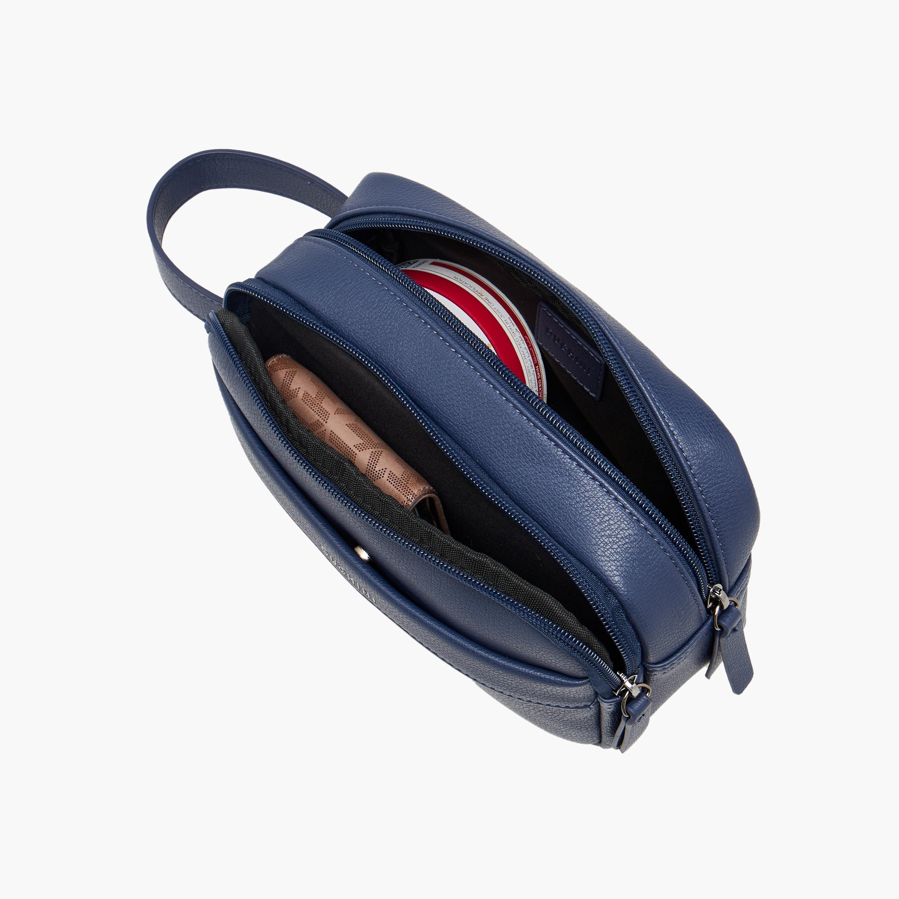 شنطة صغيرة سادة بسحاب إغلاق وحزام معصم من دوتشيني-men-bags-image-7