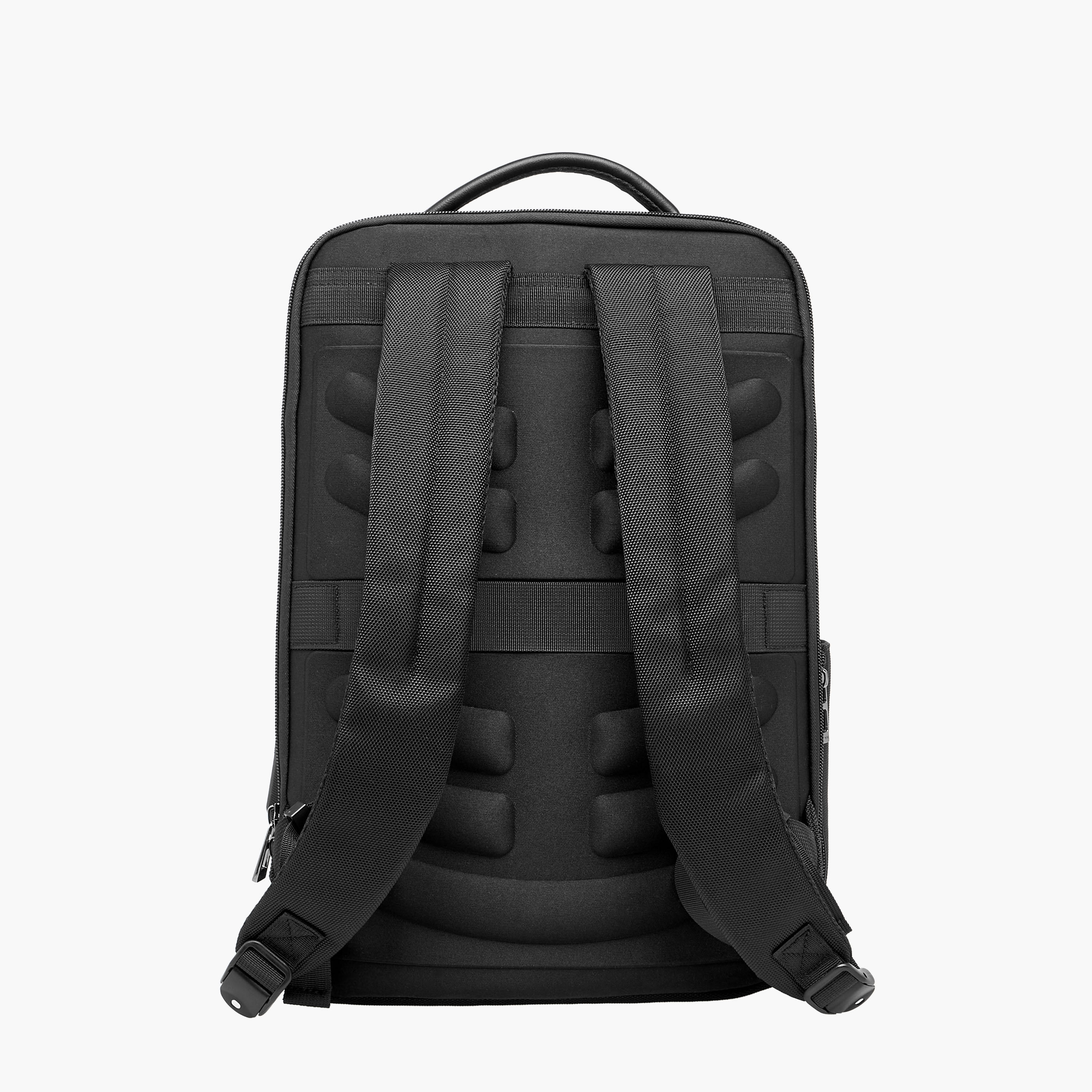شنطة ظهر بارزة الملمس للرجال من دوتشيني-travel-luggagesandbags-backpacks-image-4
