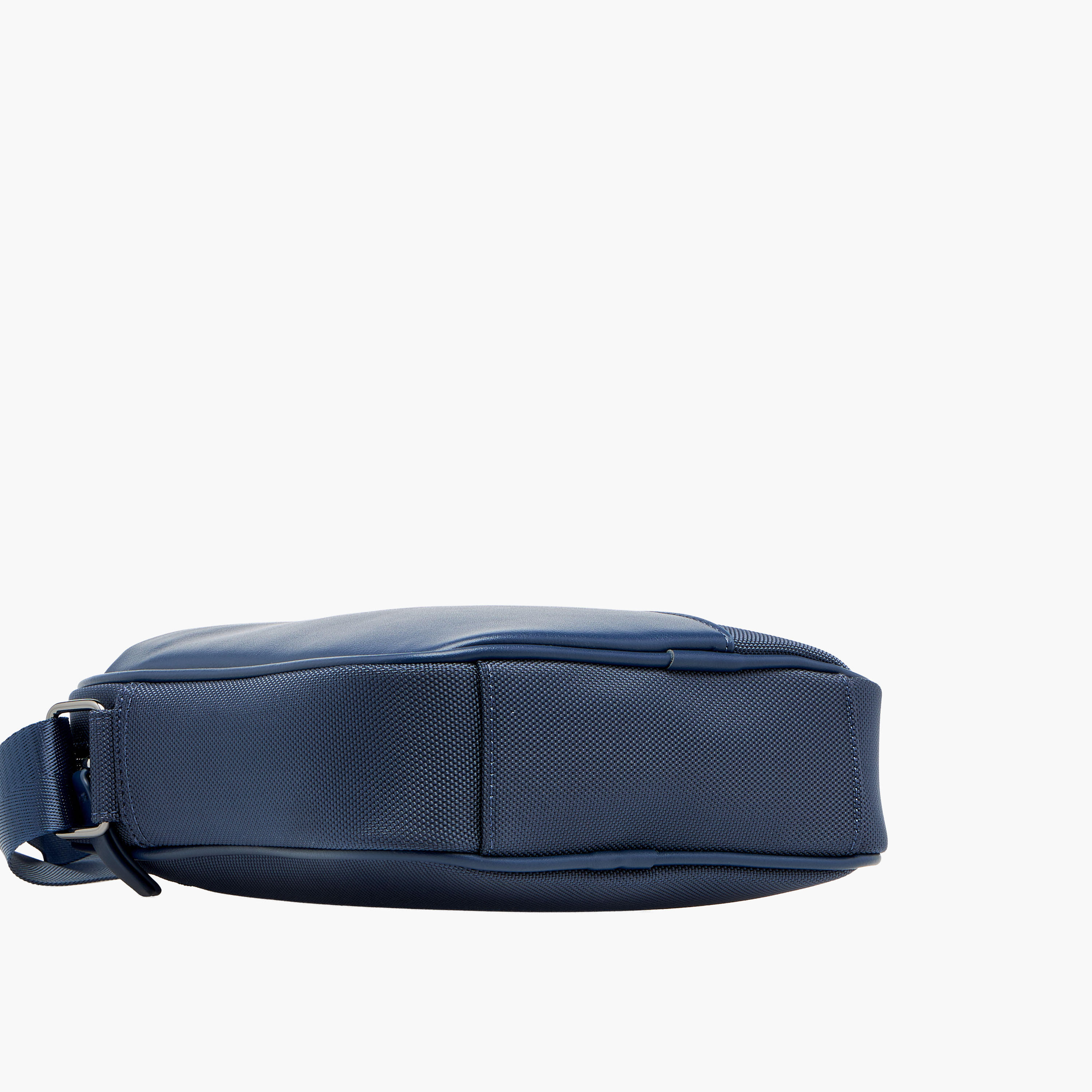 شنطة كروس بودي بارزة الملمس للرجال من دوتشيني-travel-accessories-image-8