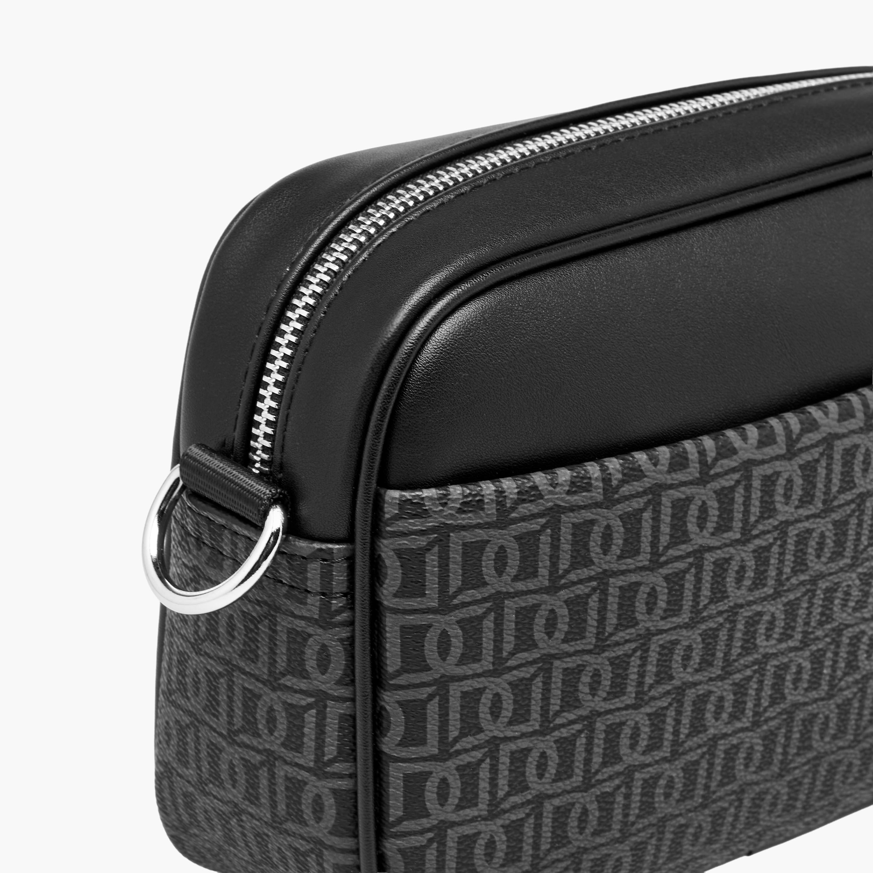 شنطة كروس بودي بطبعات مونوجرام للرجال من دوتشيني-travel-accessories-image-6