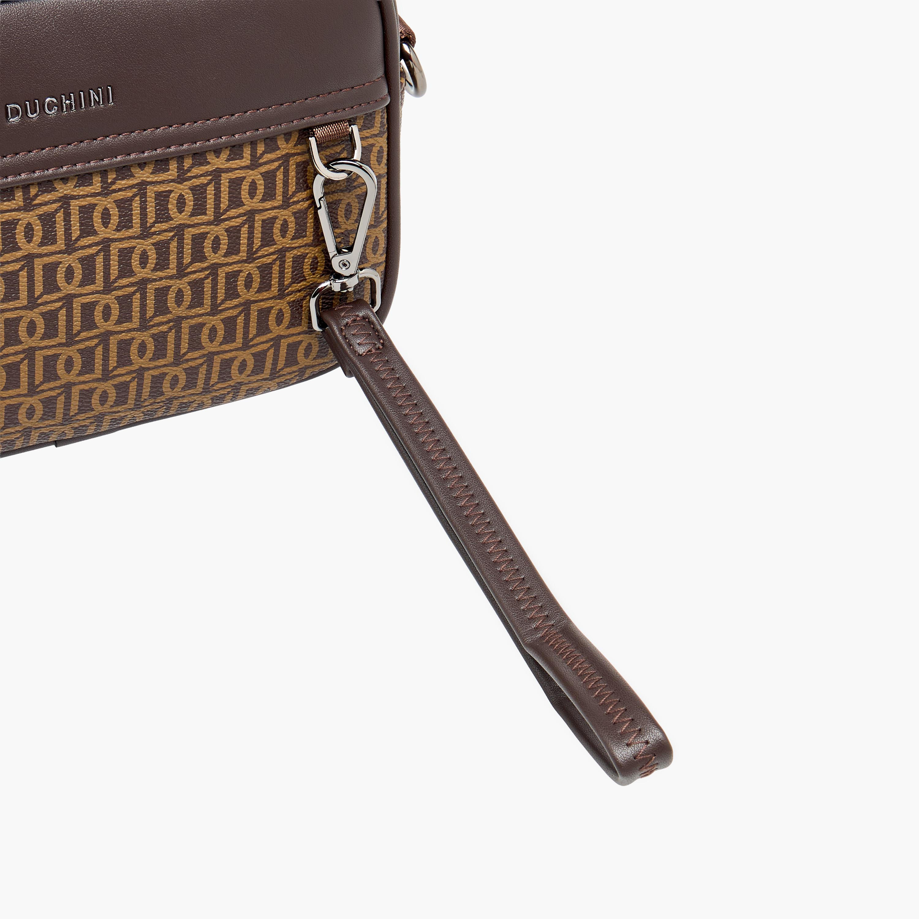 شنطة كروس بودي بطبعات مونوجرام للرجال من دوتشيني-travel-accessories-image-7