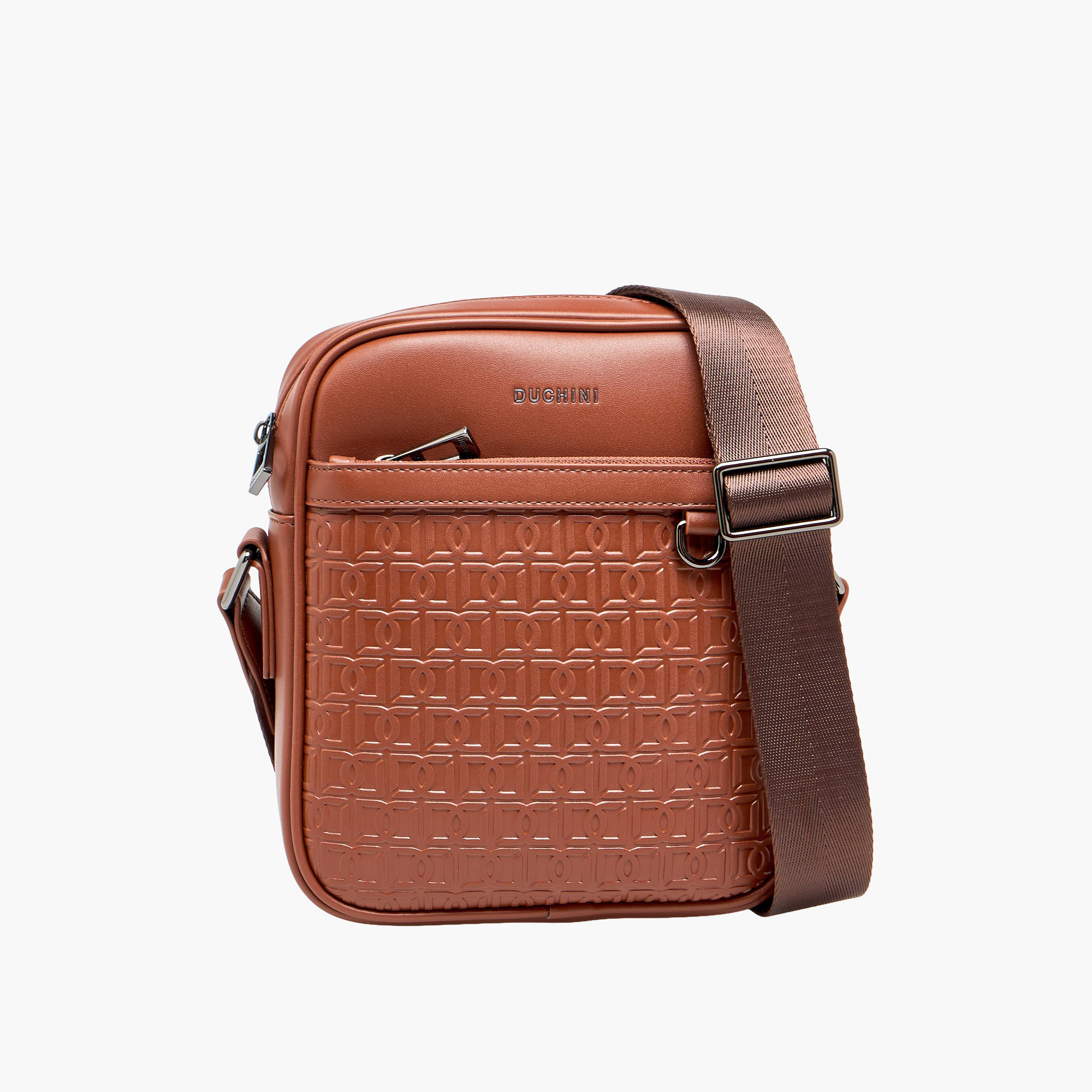 شنطة كروس بودي بتصميم مونوجرام بارز للرجال من دوتشيني-travel-accessories-image-1