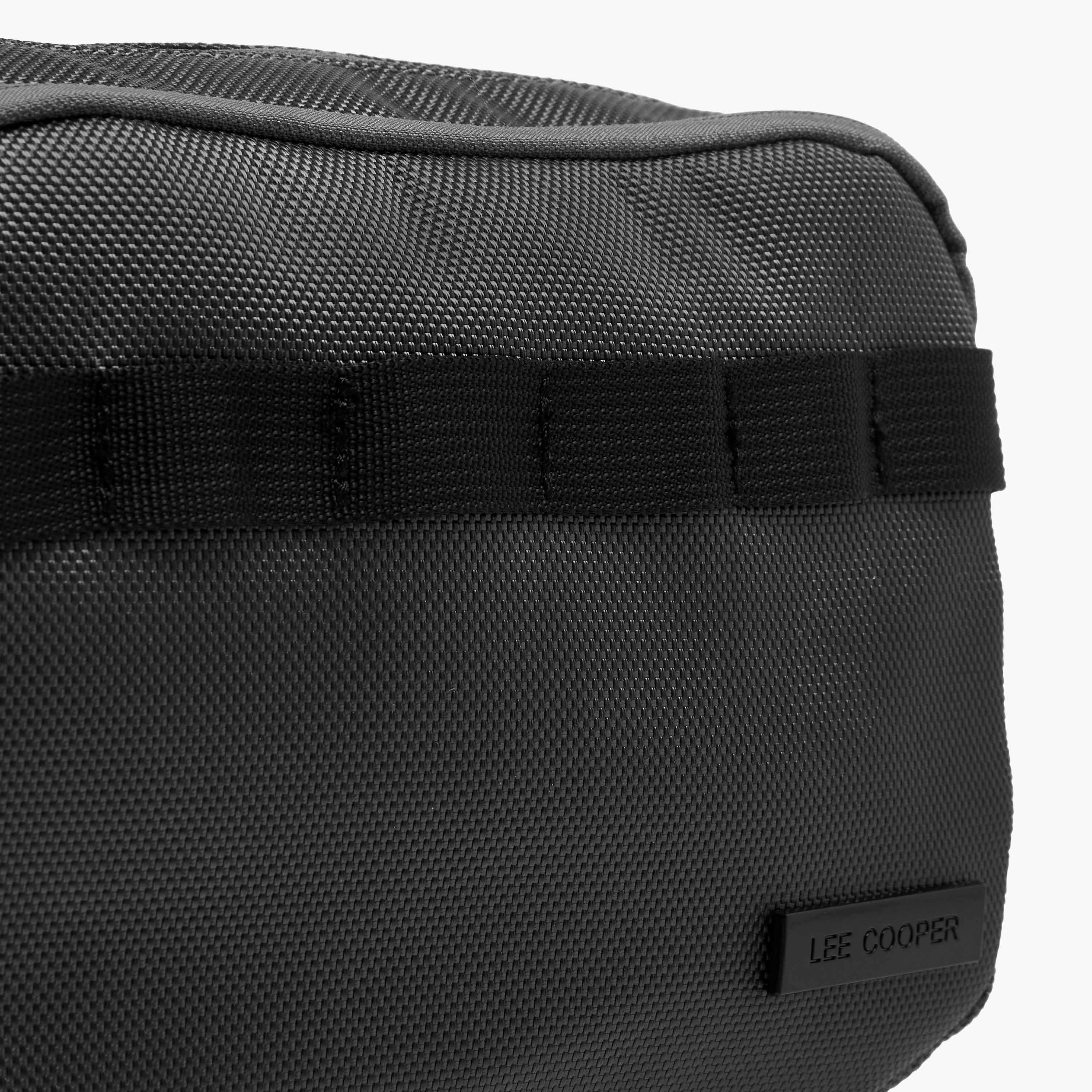 شنطة كروس بودي بحزام قابل للتعديل للرجال من لي كوبر-travel-accessories-image-5
