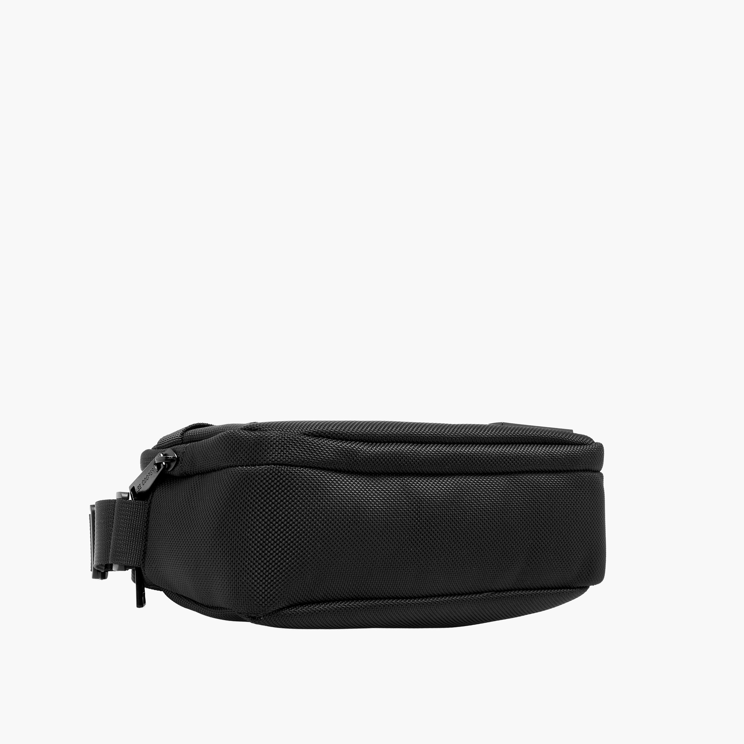 شنطة كروس بودي بارزة الملمس للرجال من لي كوبر-travel-accessories-image-8