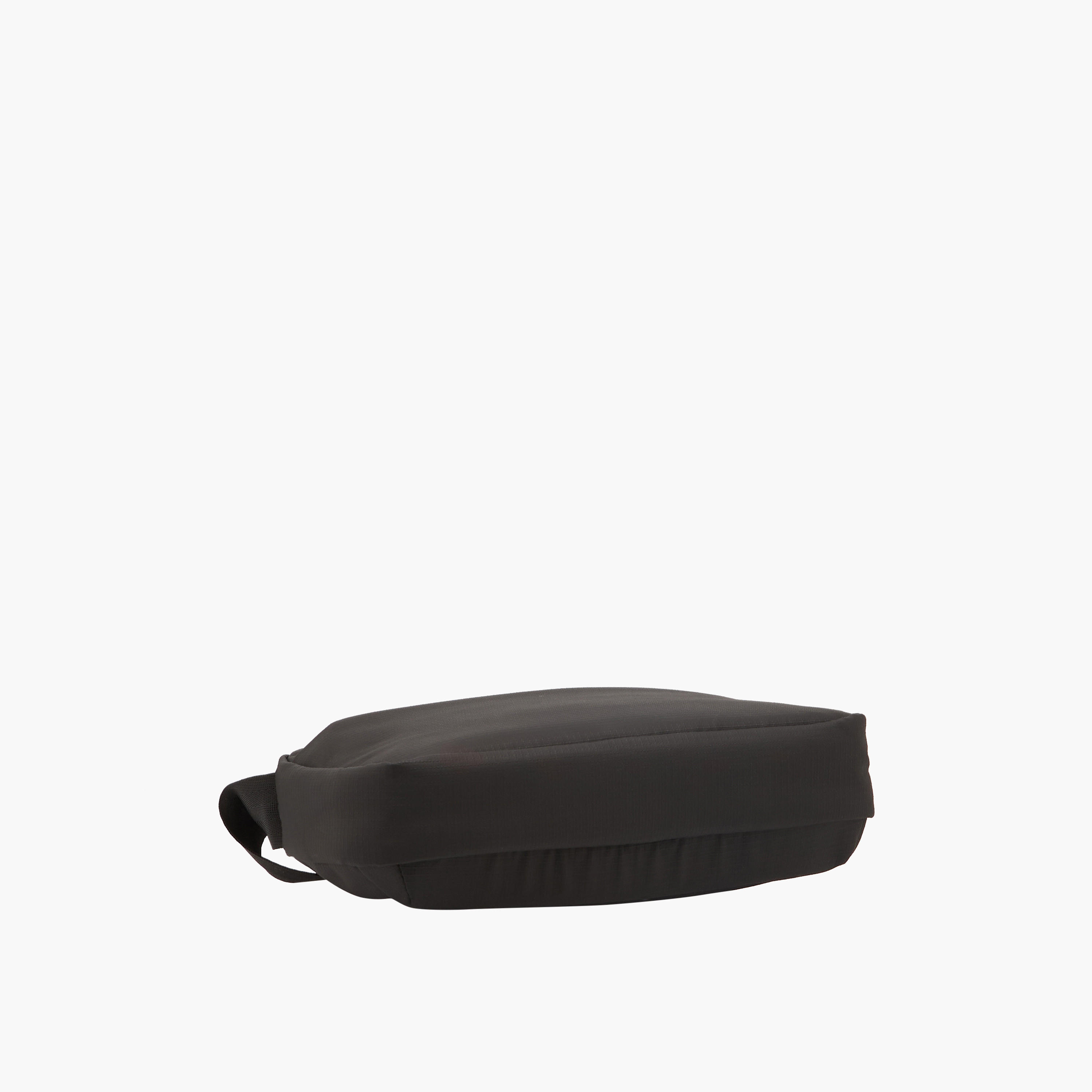 شنطة كروس بودي بارزة الملمس للرجال من ويف-travel-accessories-image-6