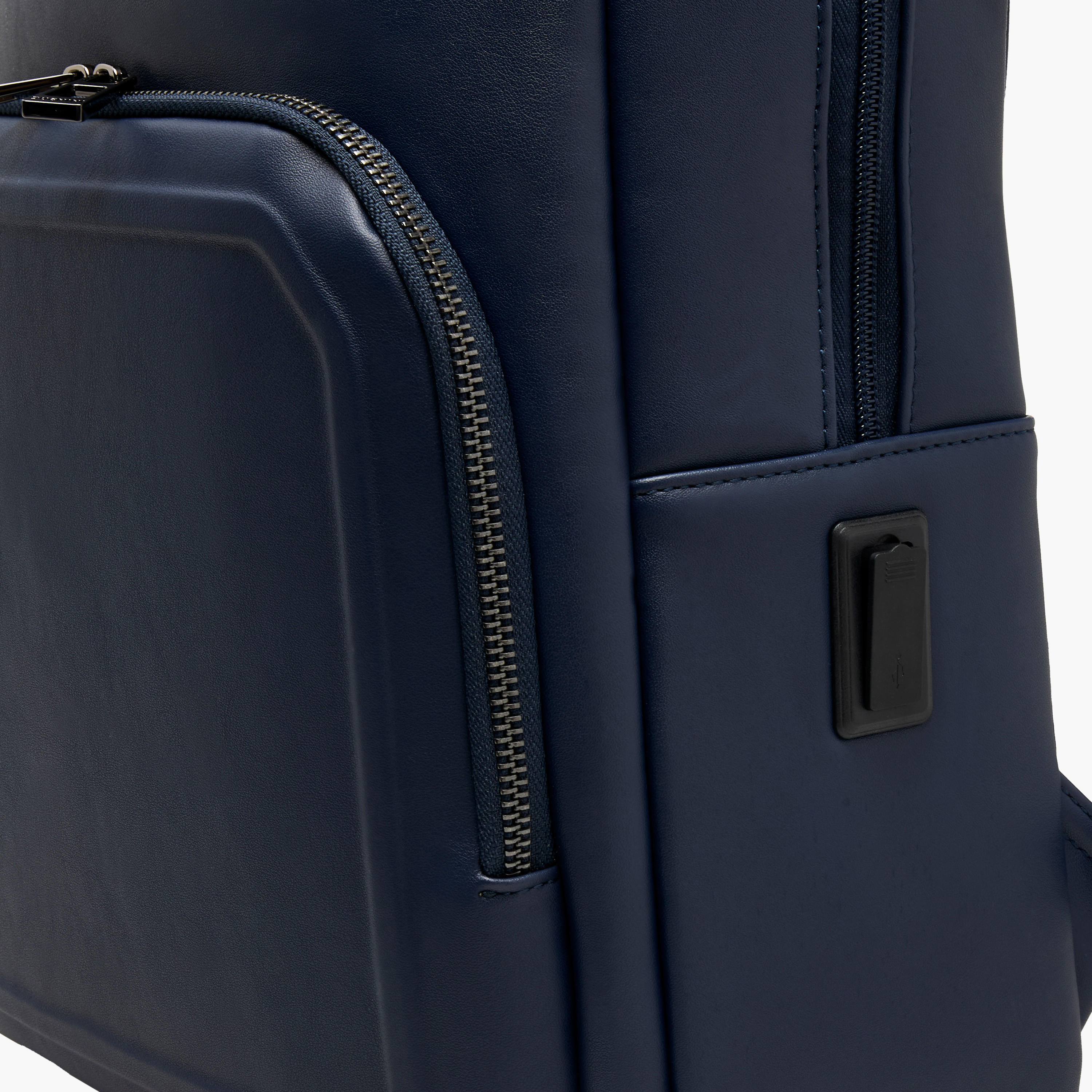 Duchini Men Adjustable Straps Backpack-travel-luggagesandbags-backpacks-image-6