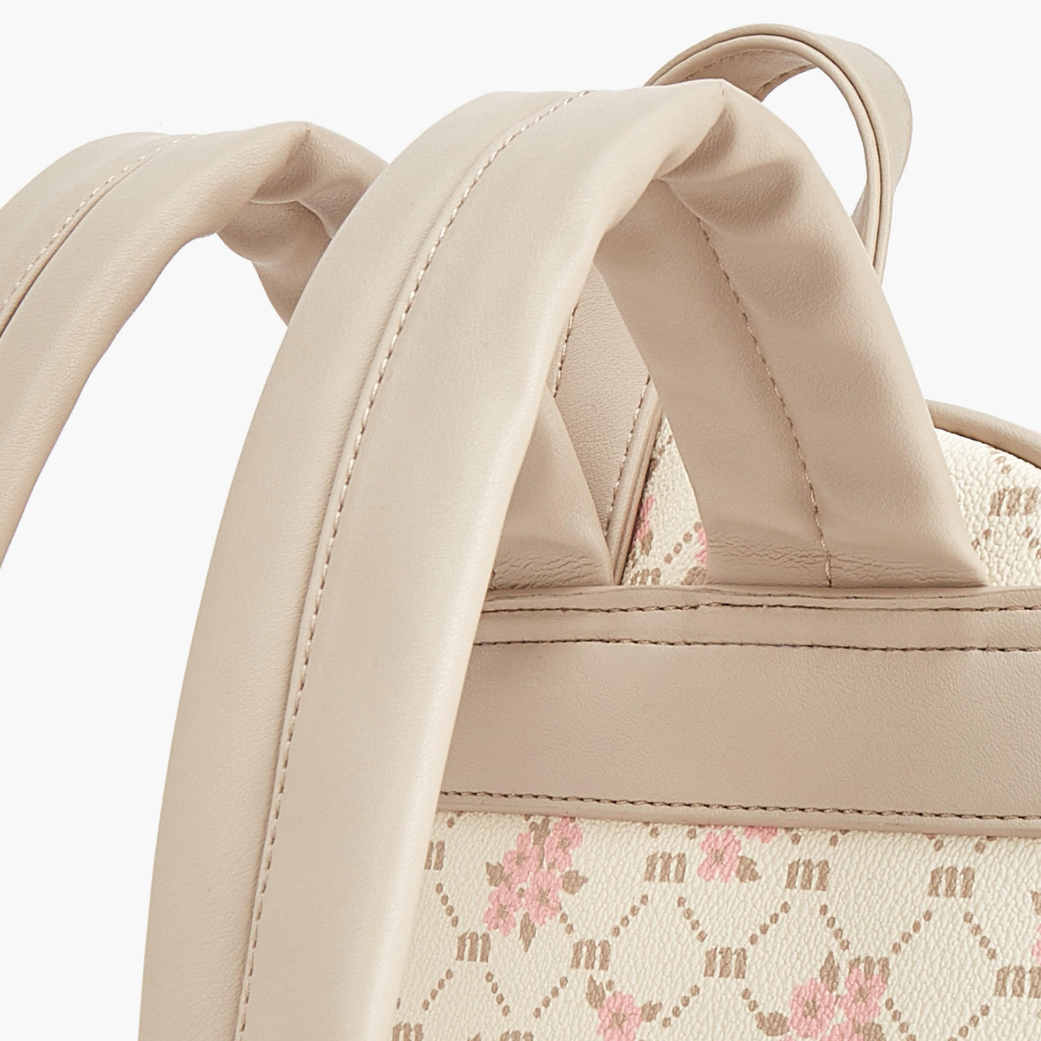 شنطة ظهر بطبعات مونوجرام وحمالات قابلة للتعديل من ميسي-women-bagsandwallets-backpacks-image-4