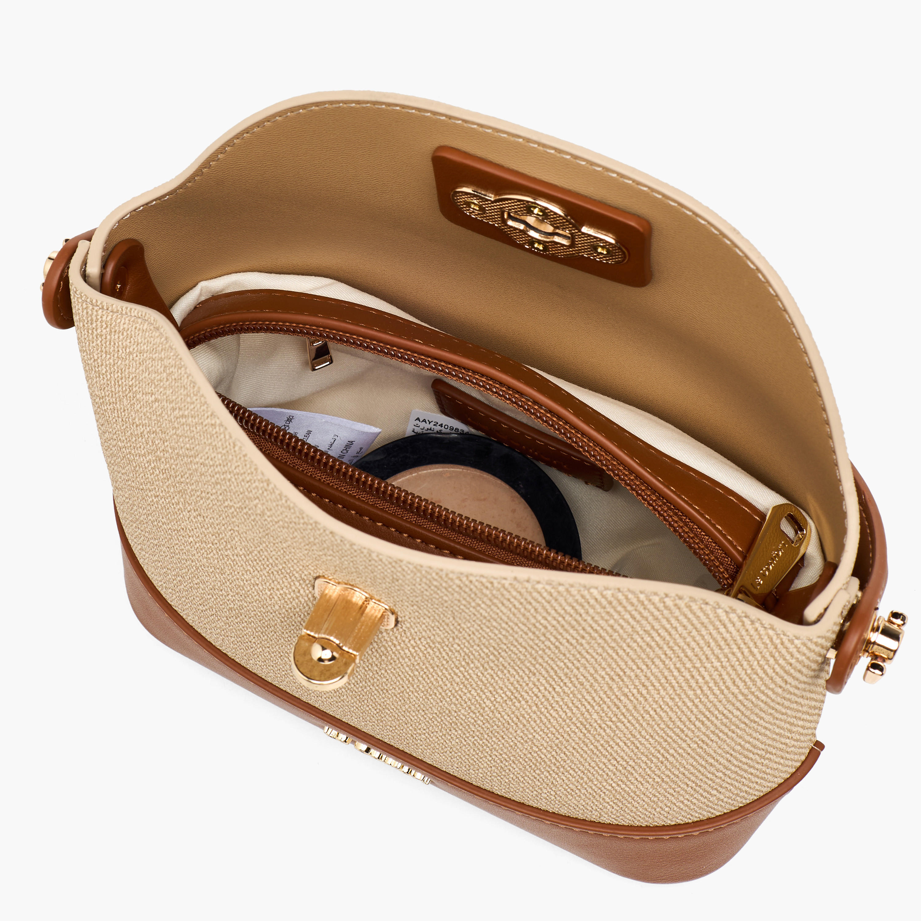 شنطة ساتشيل بارزة الملمس بقفل إغلاق من لو كونفورت-women-bagsandwallets-handbags-image-8