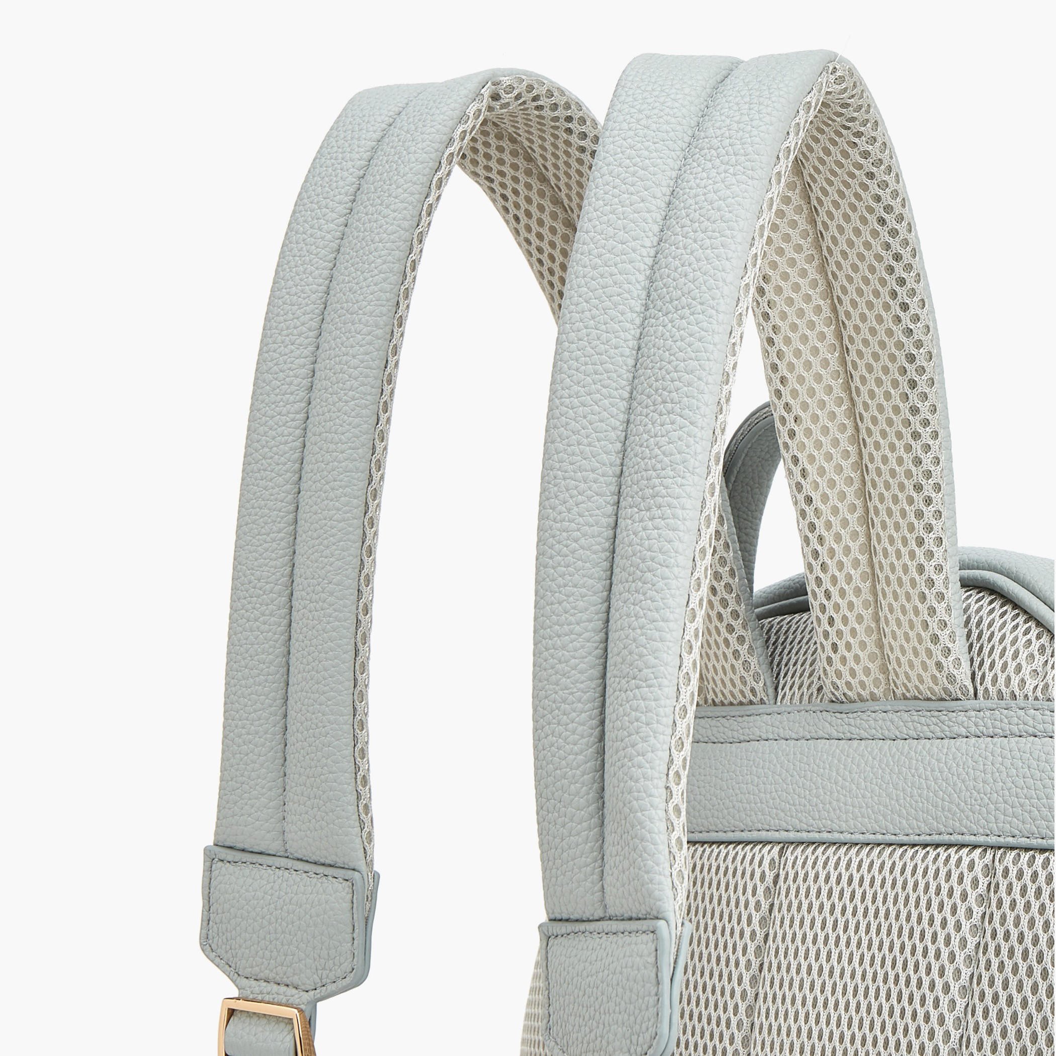 شنطة ظهر بنقوش مونوجرام وجيب لابتوب من ميسي-women-bagsandwallets-backpacks-image-4