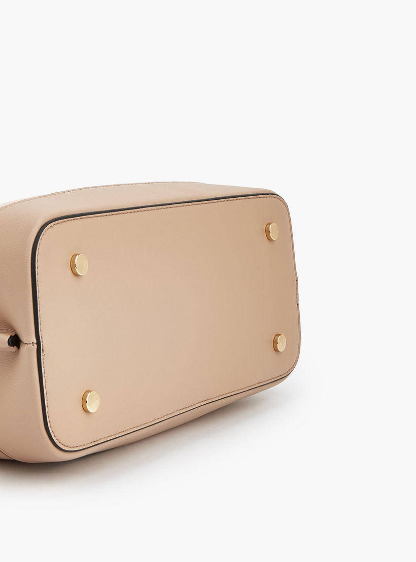 شنطة توتي بطبعات مونوجرام ومقبض مزدوج من سيليست-women-bagsandwallets-handbags-image-6