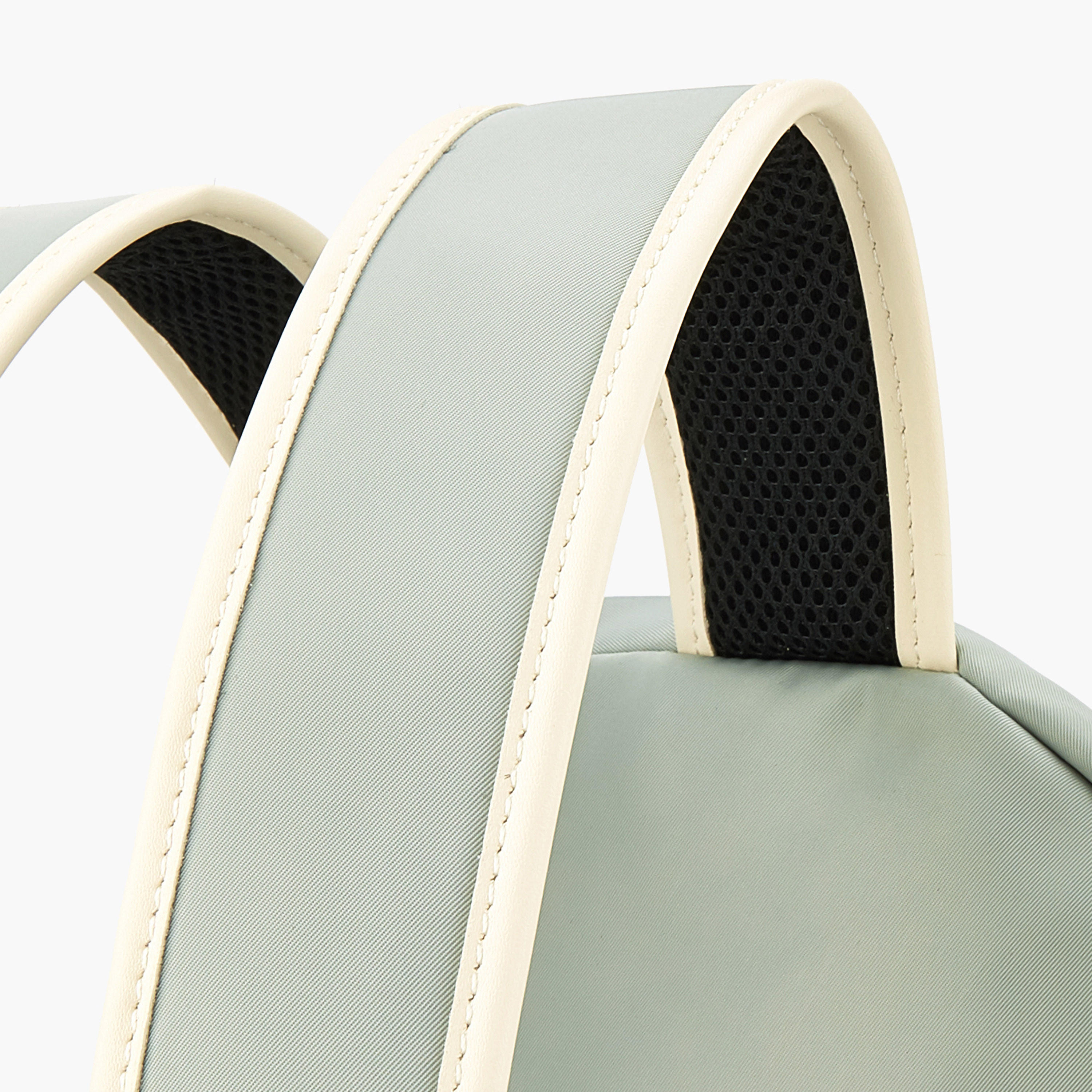 شنطة ظهر بوليستر بأحزمة قابلة للتعديل وطبعات الشعار من لي كوبر-women-bagsandwallets-backpacks-image-6