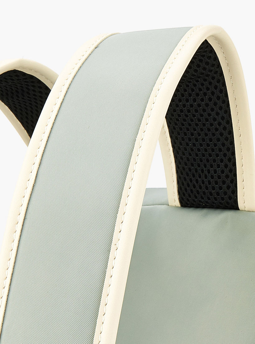 شنطة ظهر بوليستر بأحزمة قابلة للتعديل وطبعات الشعار من لي كوبر-women-bagsandwallets-backpacks-image-6