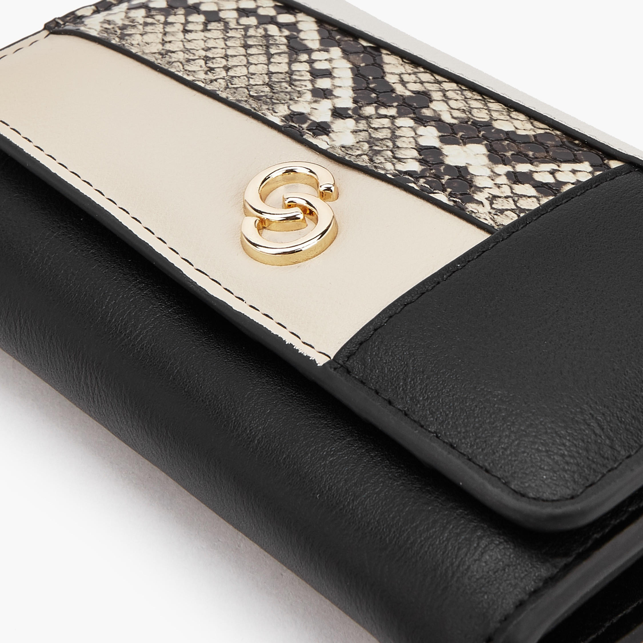 محفظة بطية إغلاق من سيليست-women-bagsandwallets-wallets-image-5
