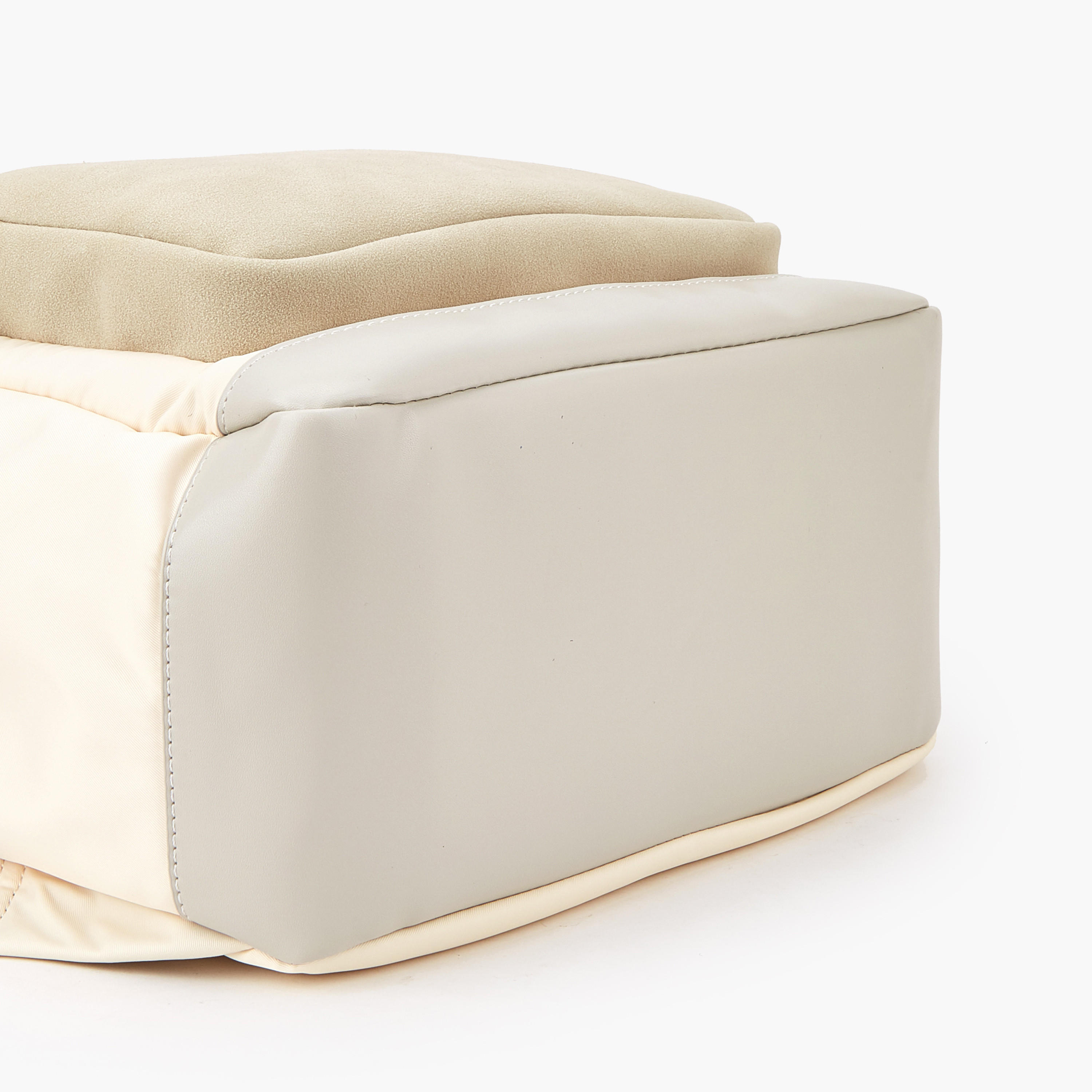 شنطة ظهر بطبعات شعار وحمالات قابلة للتعديل من لي كوبر-women-bagsandwallets-backpacks-image-7