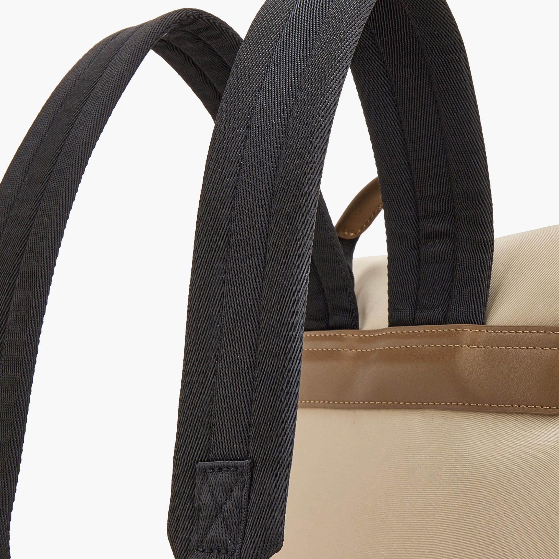 شنطة ظهر بأحزمة كتف قابلة للتعديل وطبعات الشعار من لي كوبر-school-bagsandbackpacks-backpacks-image-4