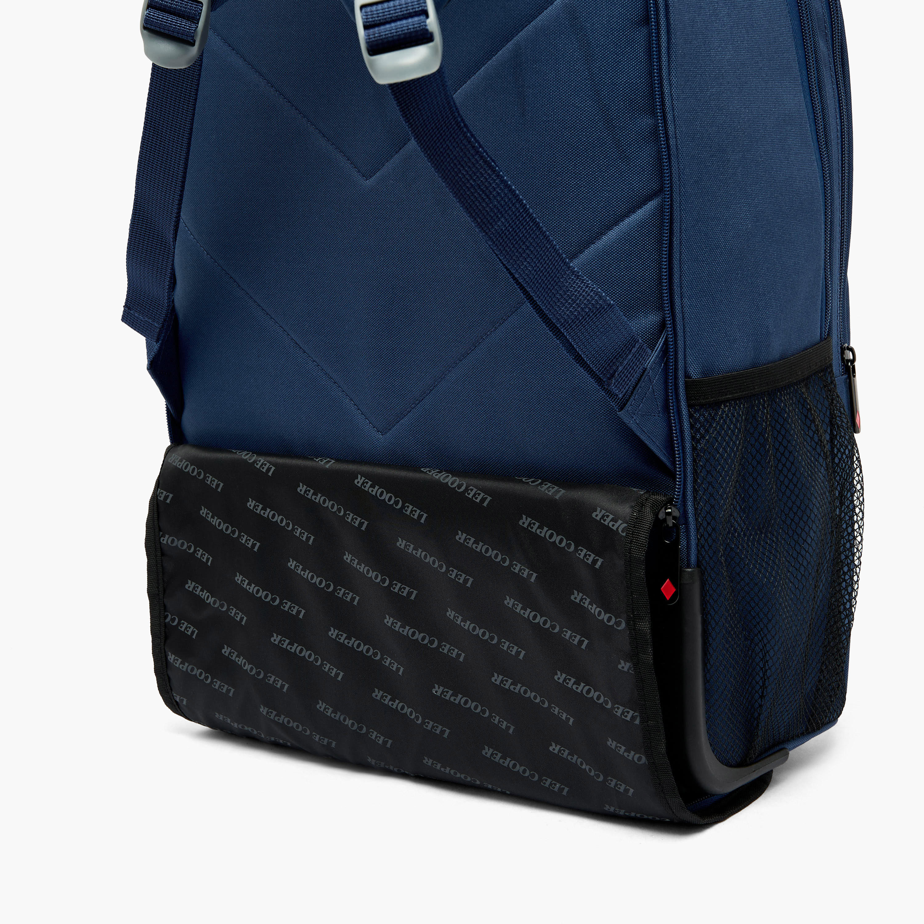 Lee Cooper Printed 3-Piece School Trolley Bag Set for Kids 13 Years+ with Lunch Bag and Pencil Pouch-school-bagsandbackpacks-backpacks-image-12