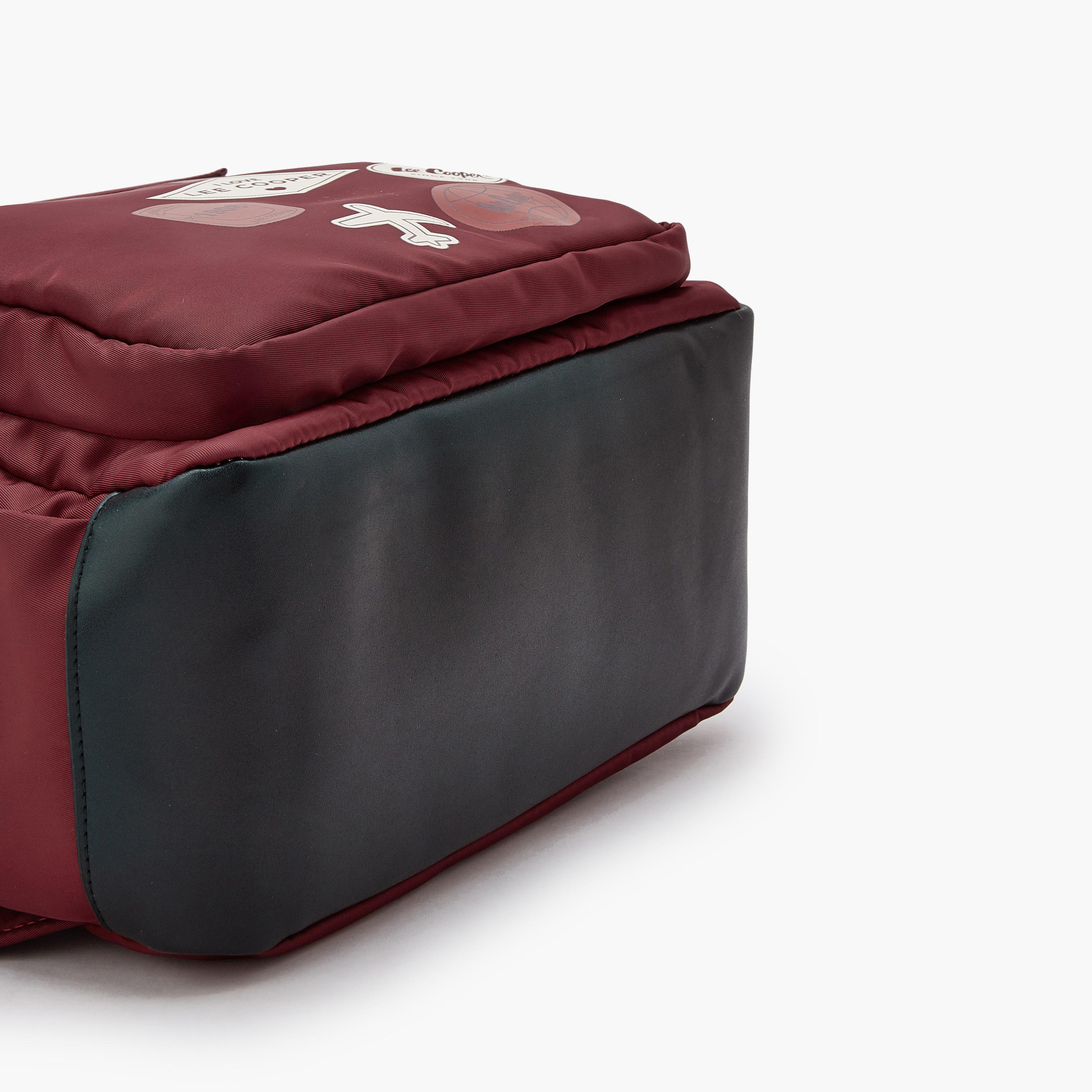 شنطة ظهر بحمالات مبطنة وطبعات شعار من لي كوبر-women-bagsandwallets-backpacks-image-7