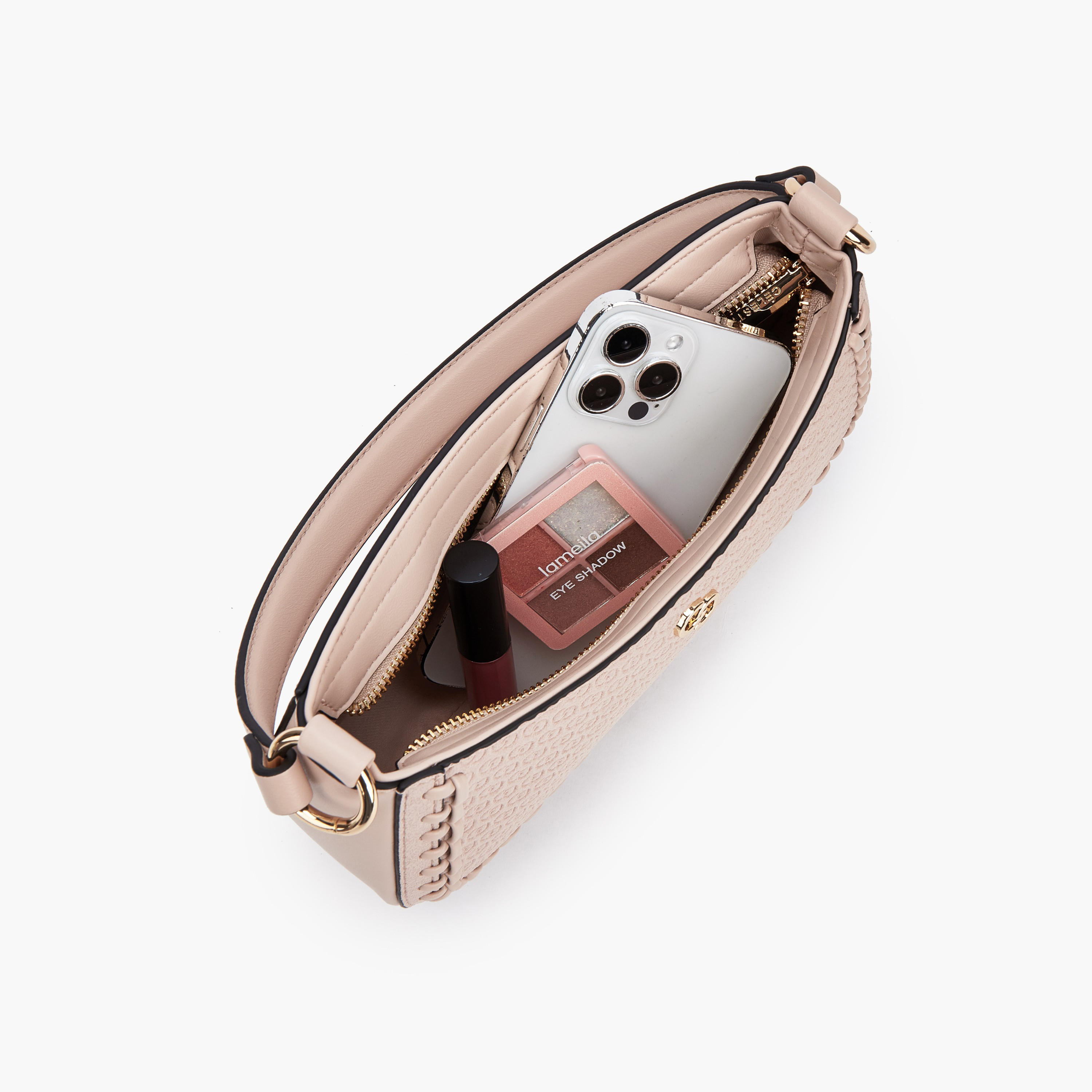 شنطة كتف بسحاب إغلاق ونقوش مونوجرام من سيليست-women-bagsandwallets-handbags-image-7