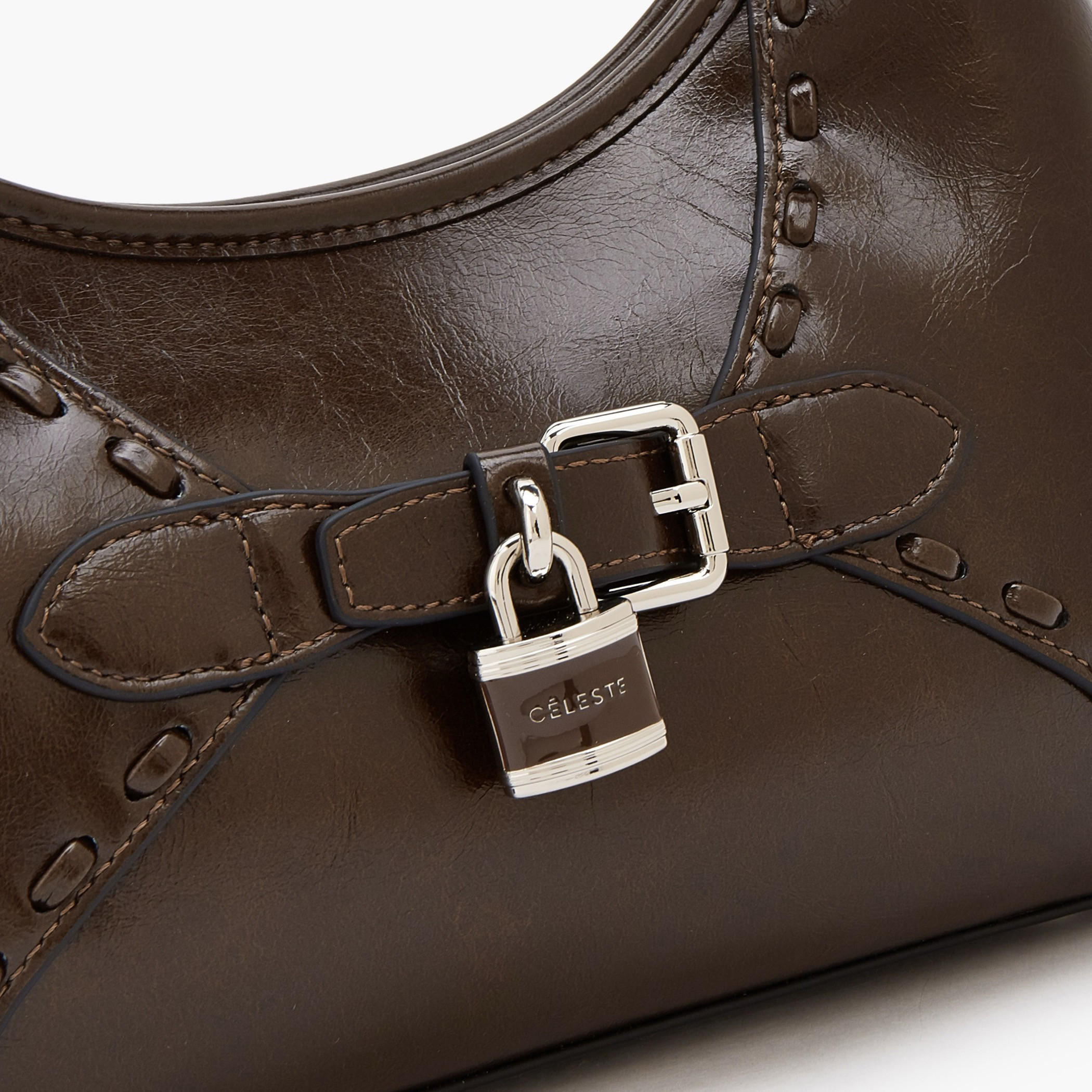 شنطة كتف سادة بزينة قفل من سيليست-women-bagsandwallets-handbags-image-4