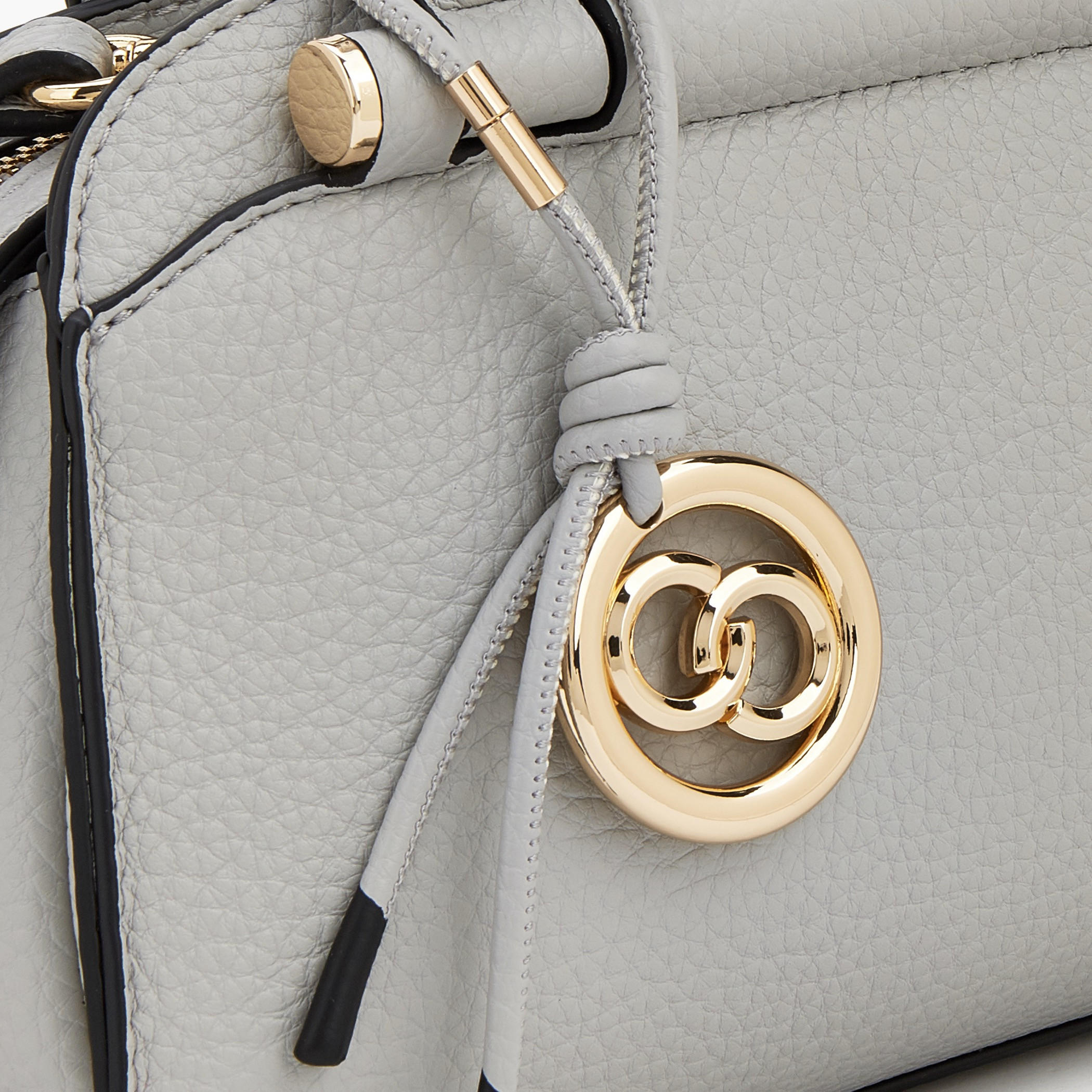 شنطة توت سادة بحزام قابل للفصل من سيليست-women-bagsandwallets-handbags-image-4