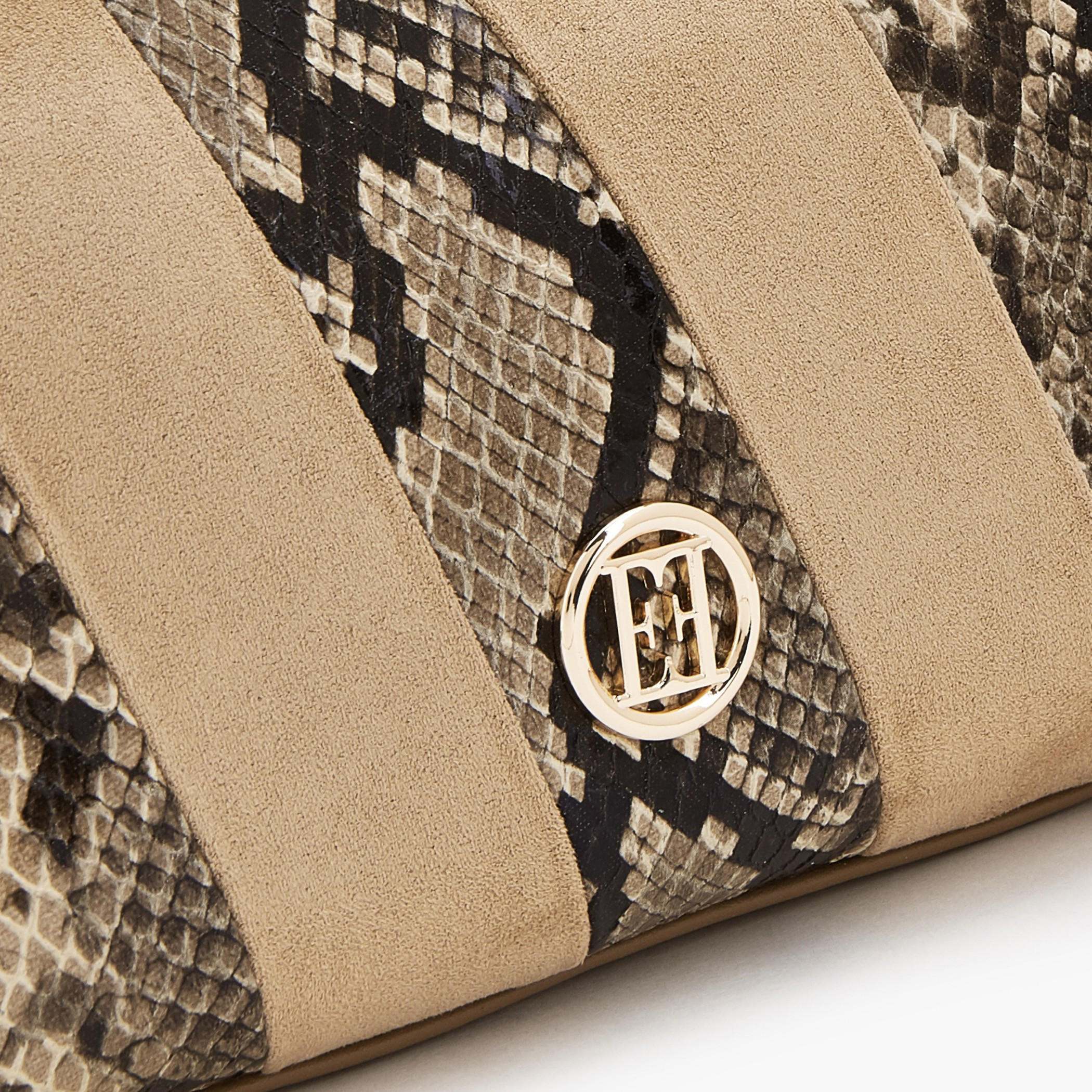 Elle Textured Crossbody Bag with Zip Closure-women-bagsandwallets-handbags-image-4