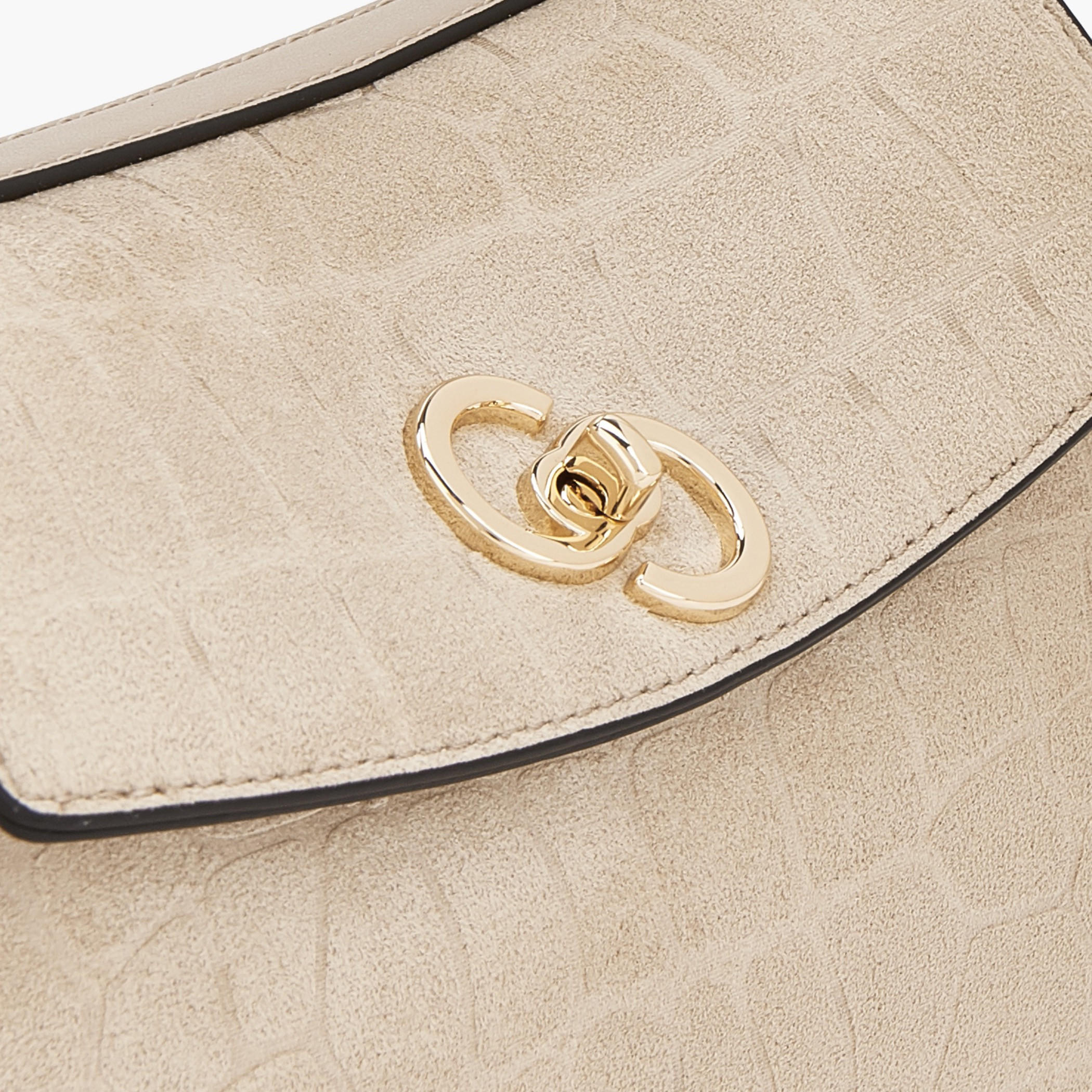 شنطة ساتشل من الشامواه بملمس بارز مع حزام قابل للإزالة من سيليست-women-bagsandwallets-handbags-image-4