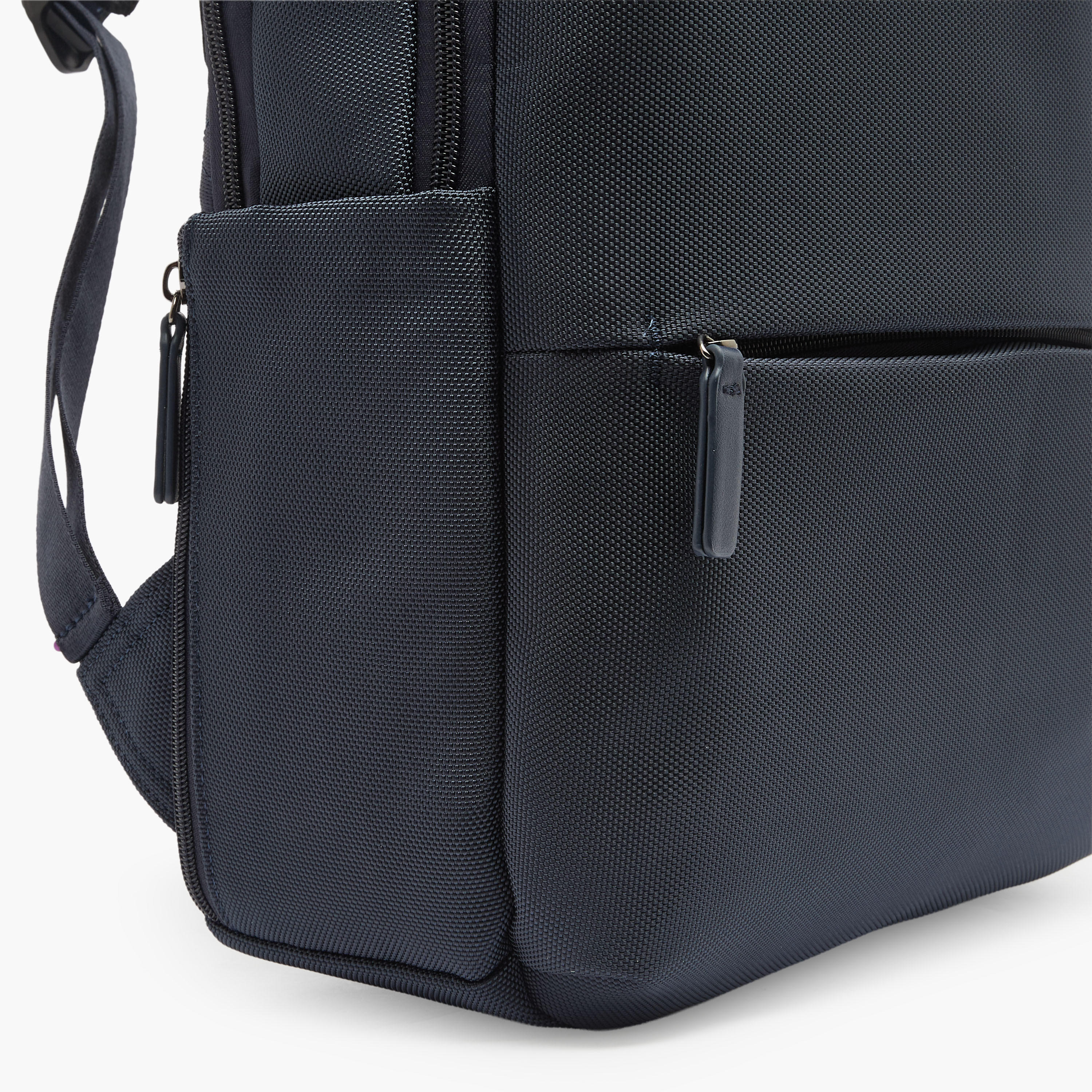 Duchini Men Padded Straps Backpack-men-bags-image-5