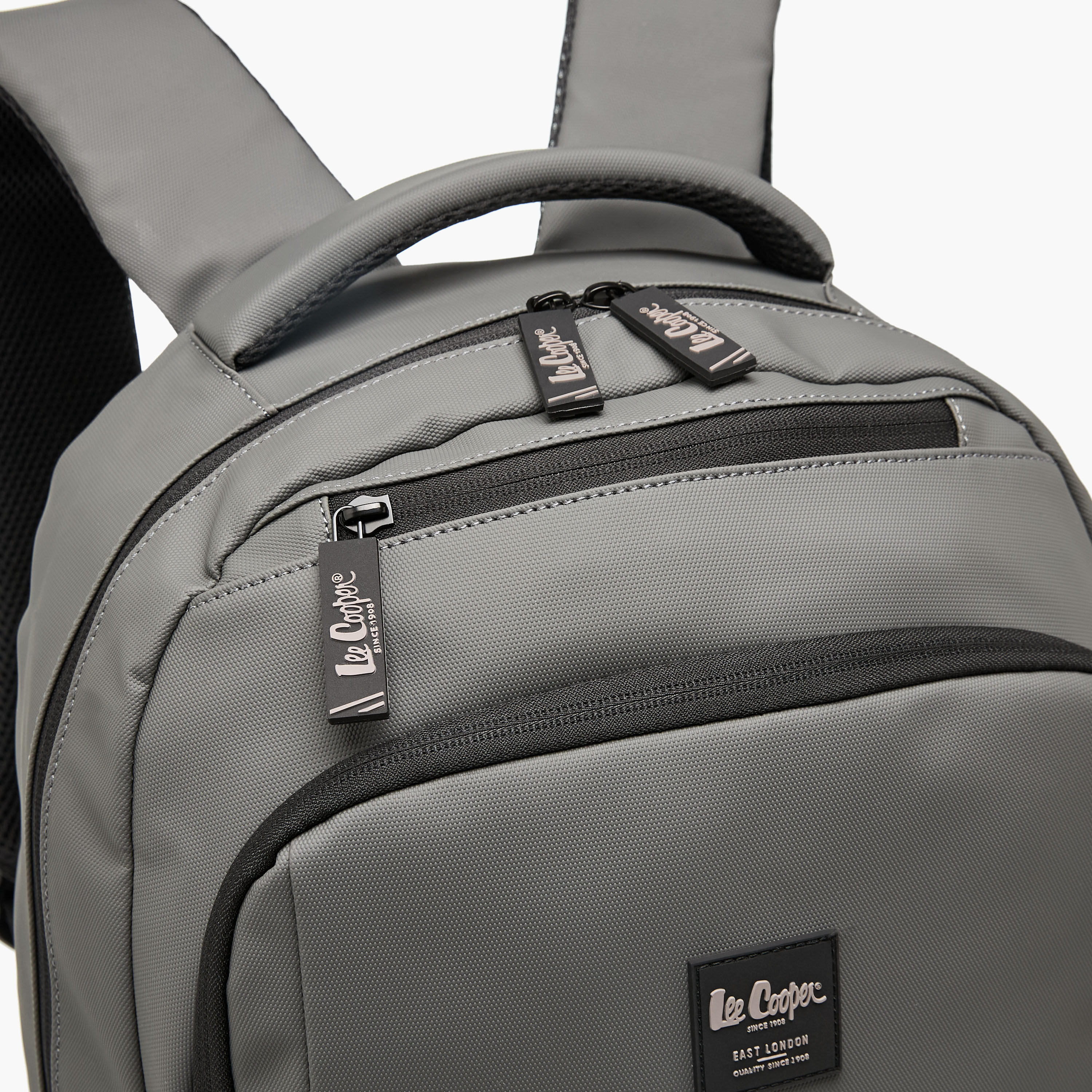شنطة ظهر بأحزمة كتف مبطنة للرجال من لي كوبر-men-bags-image-5