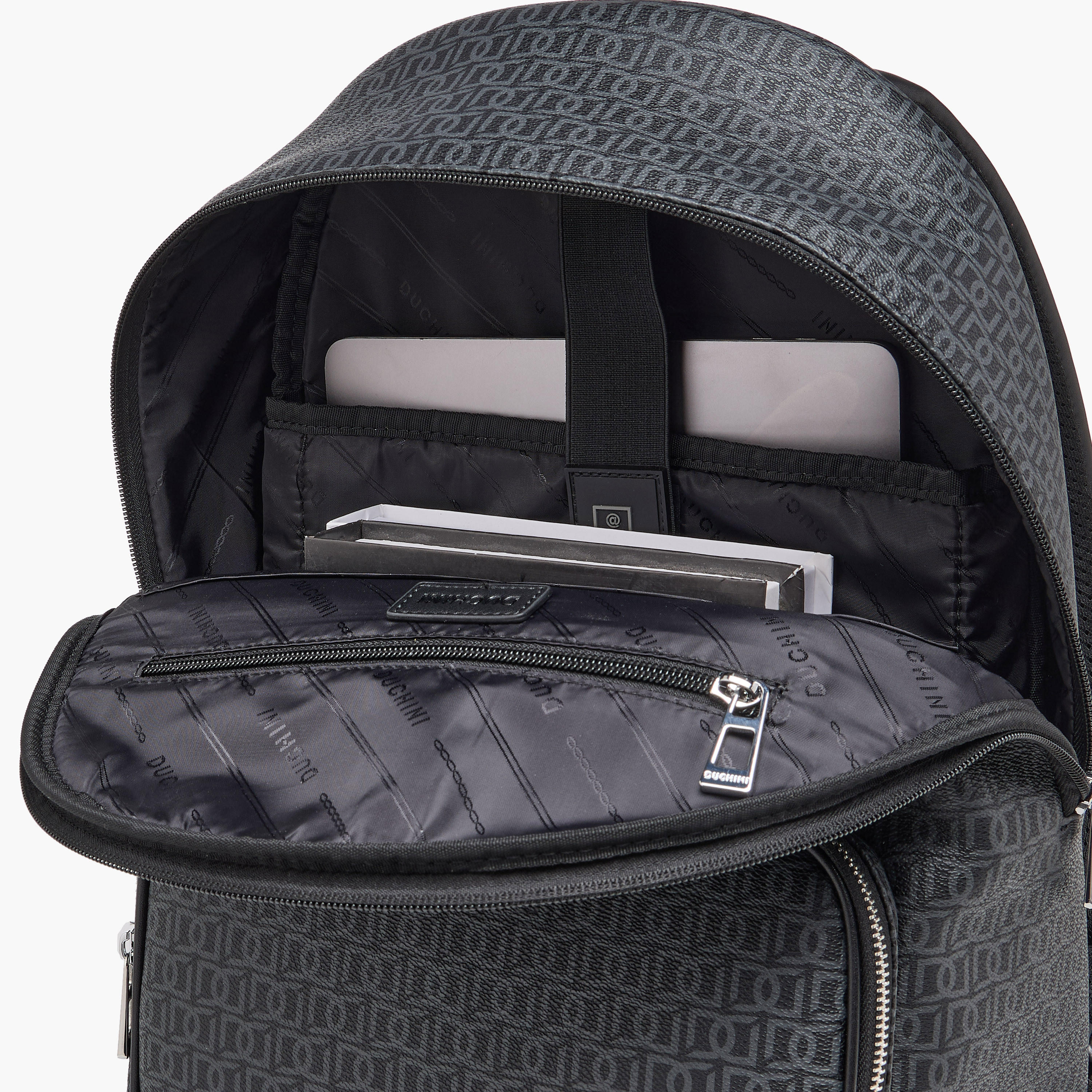 شنطة ظهر بطبعات مونوجرام وحمالات مبطنة للرجال من دوتشيني-men-bags-image-7
