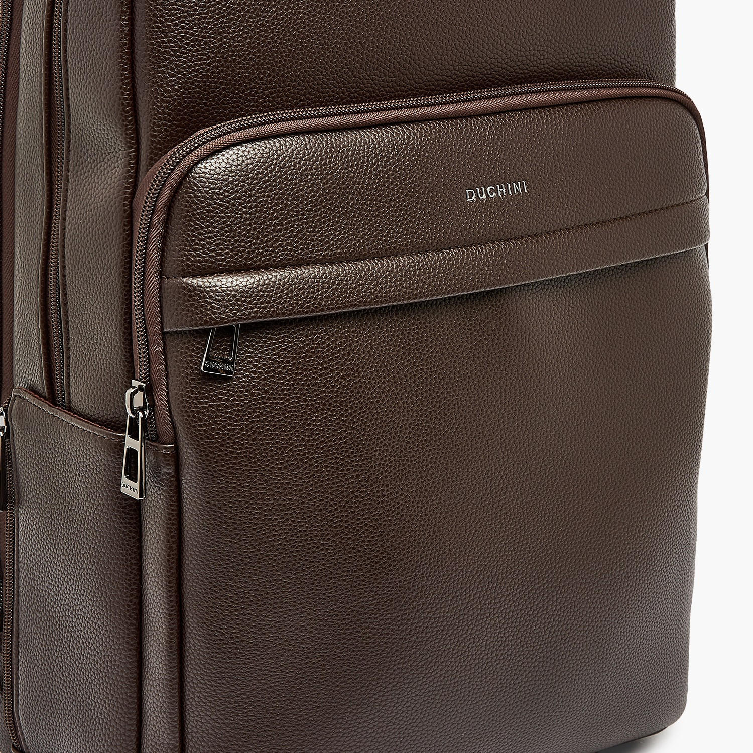 شنطة ظهر بارزة الملمس للرجال من دوتشيني-men-bags-image-3