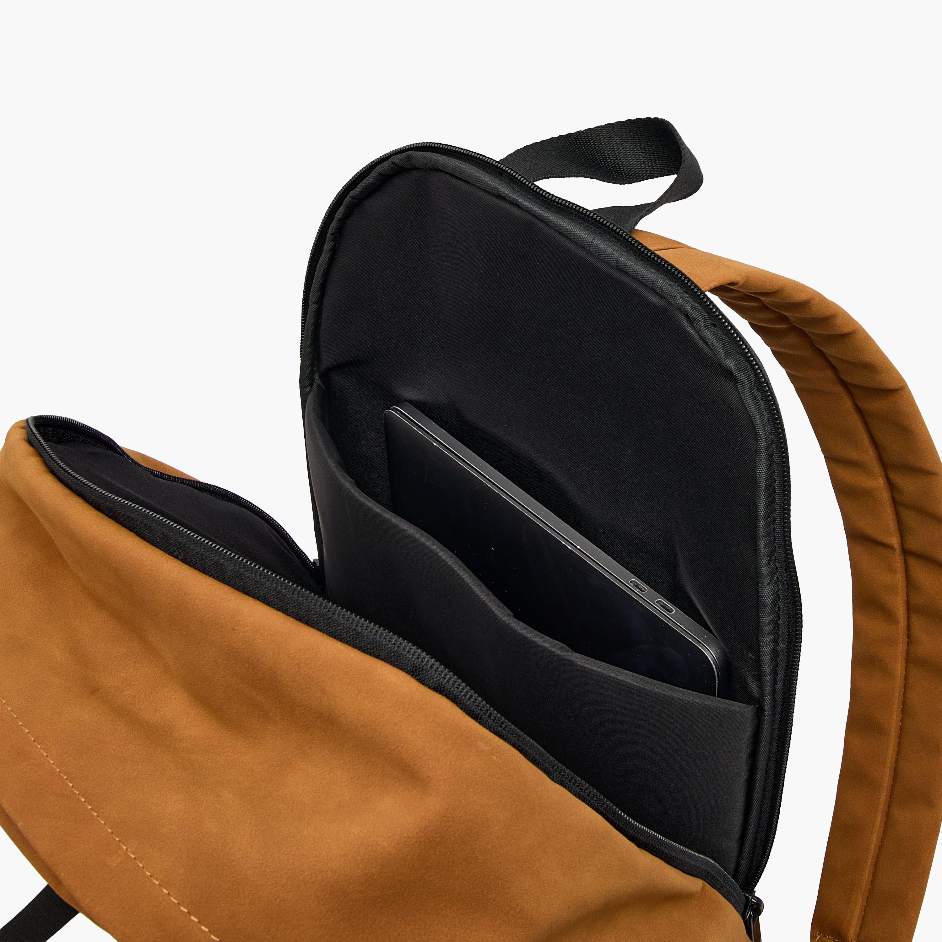 Duchini Polo Club Men Padded Shoulder Strap Backpack-men-bags-image-4