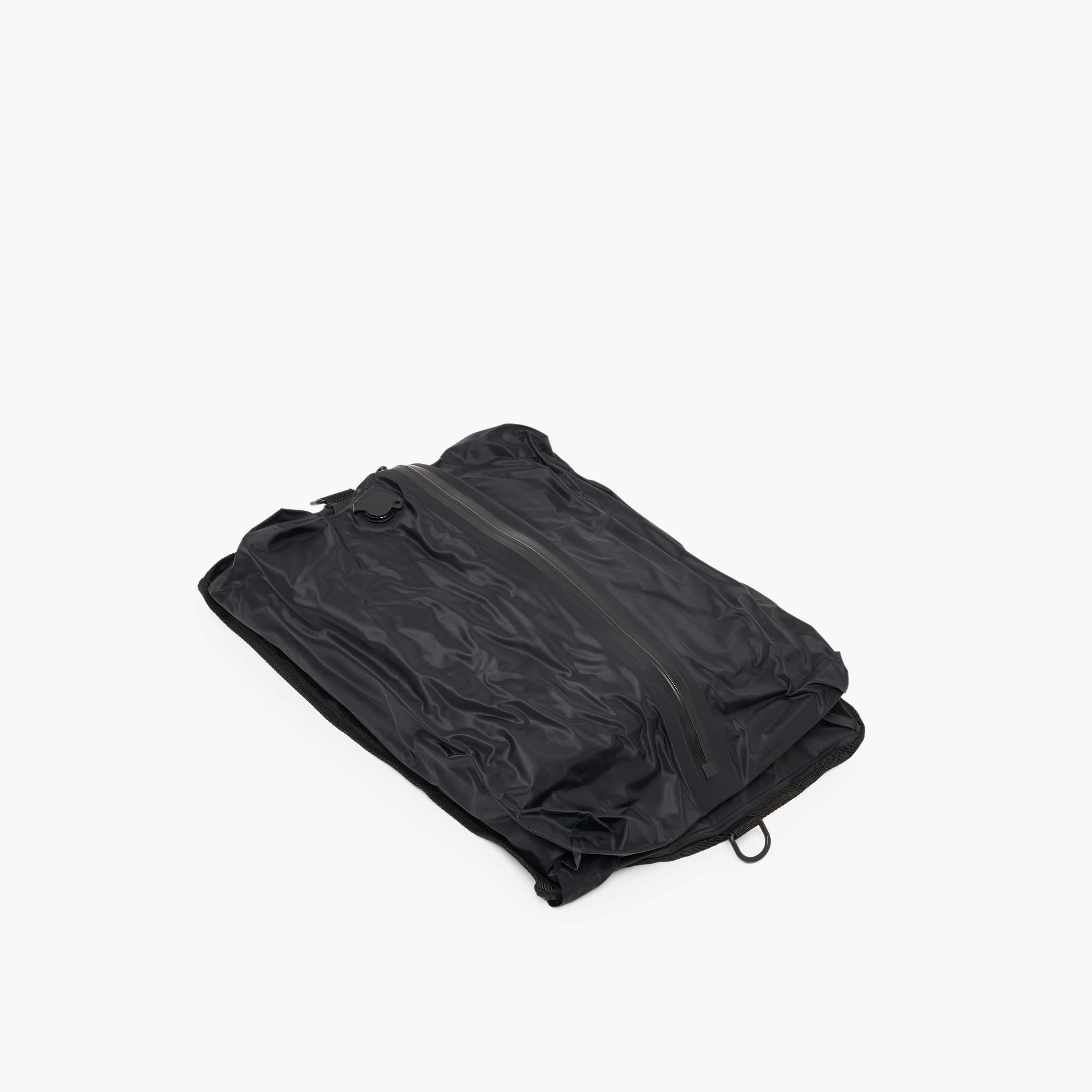 WAVE Solid Backpack with Adjustable Straps, Manual Vacuum Pump and Vacuum Bag-travel-luggagesandbags-backpacks-image-10