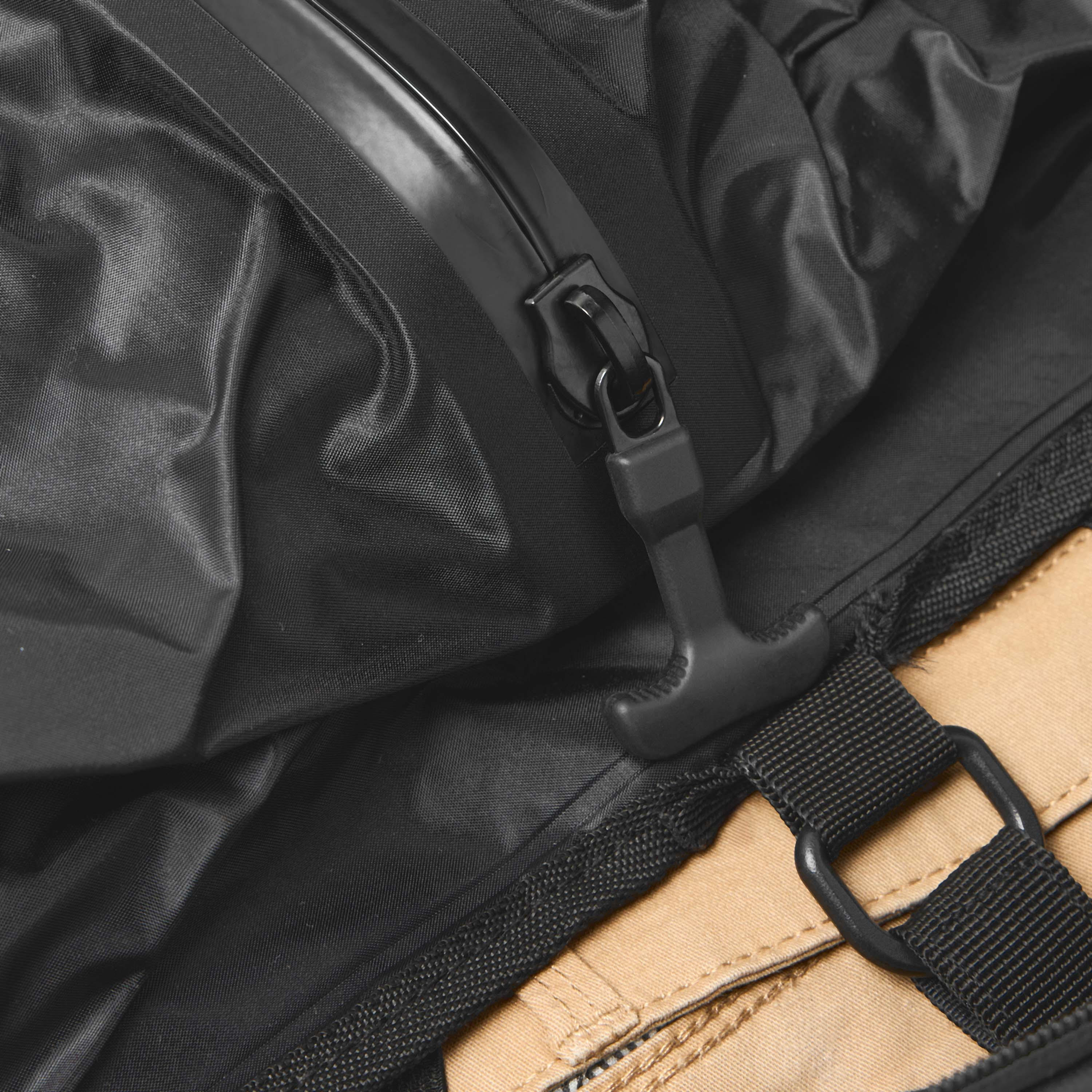 WAVE Solid Backpack with Adjustable Straps, Manual Vacuum Pump and Vacuum Bag-travel-luggagesandbags-backpacks-image-15