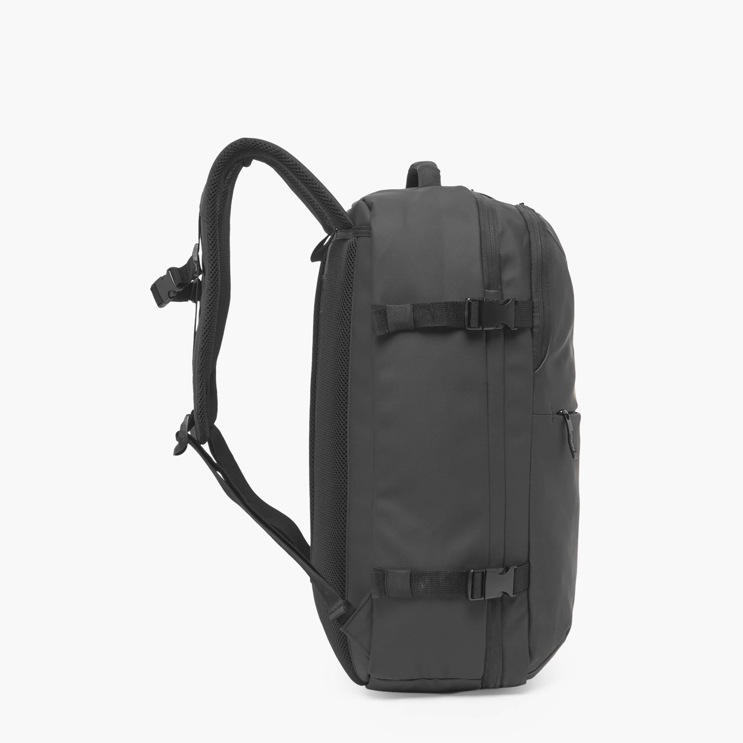 WAVE Solid Backpack with Adjustable Straps, Manual Vacuum Pump and Vacuum Bag-travel-luggagesandbags-backpacks-image-3