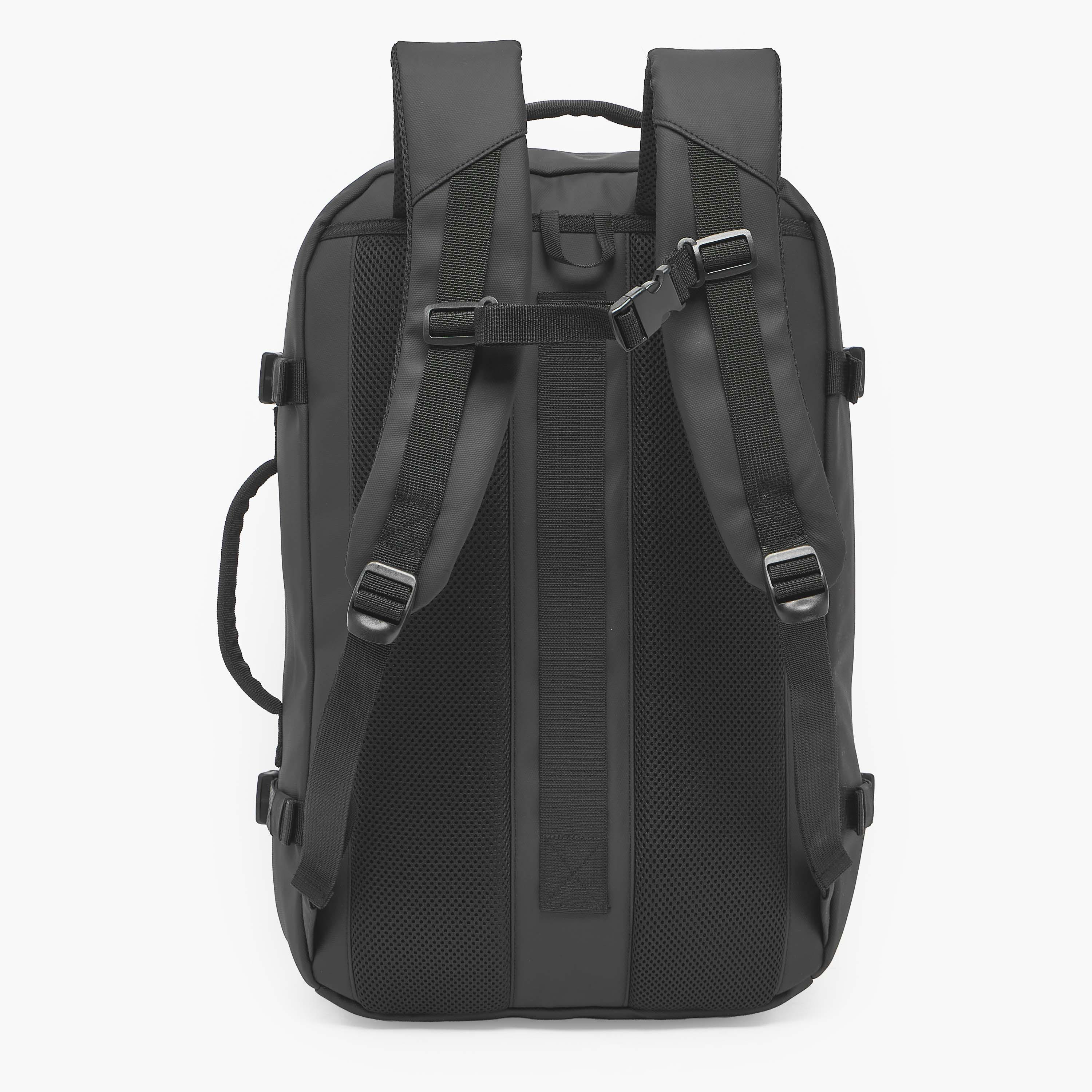 WAVE Solid Backpack with Adjustable Straps, Manual Vacuum Pump and Vacuum Bag-travel-luggagesandbags-backpacks-image-4