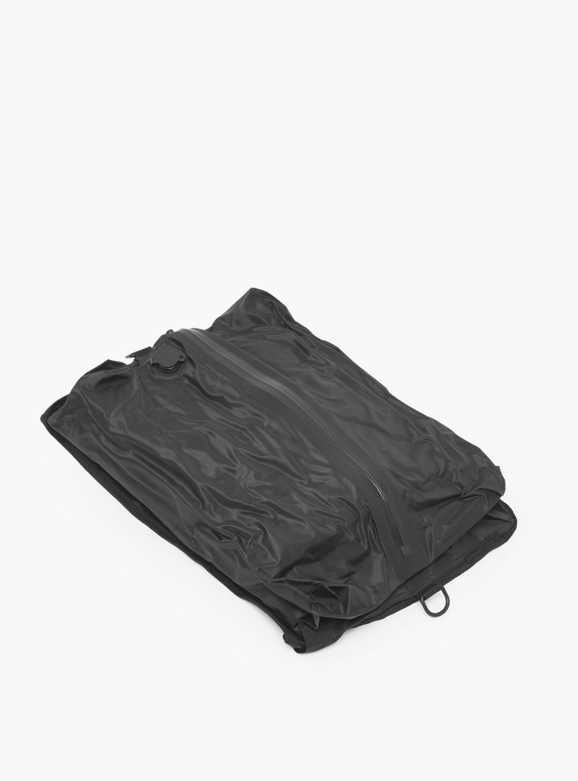 WAVE Solid Backpack with Adjustable Straps, Manual Vacuum Pump and Vacuum Bag-travel-luggagesandbags-backpacks-image-8