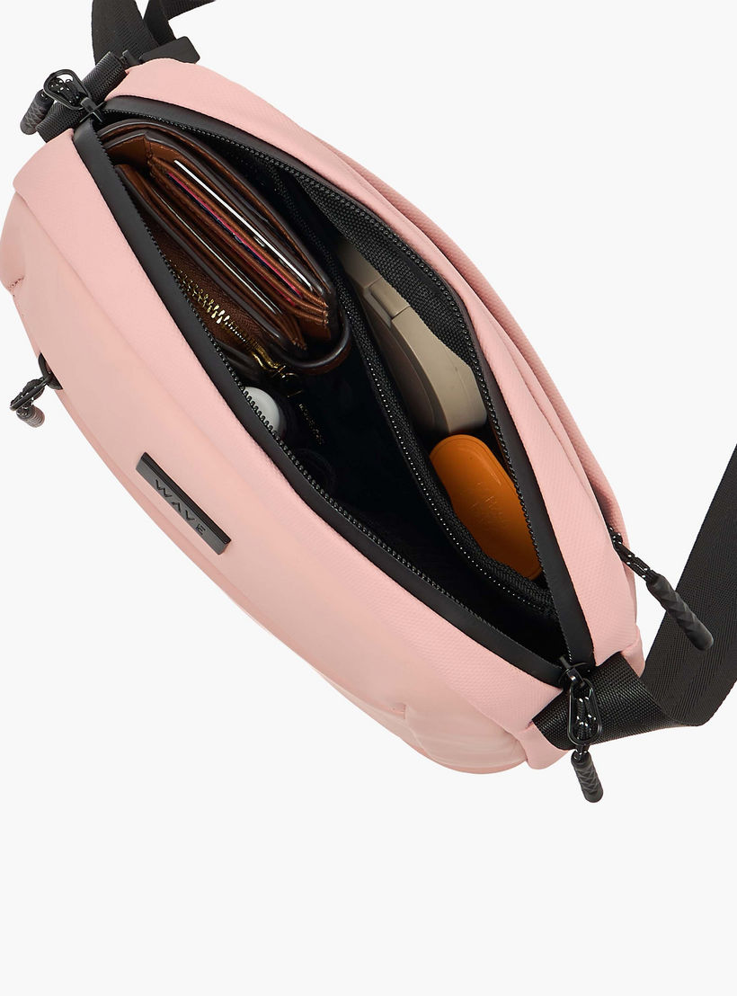 شنطة كروسبودي بارزة الملمس بسحاب من ويف-travel-accessories-image-7