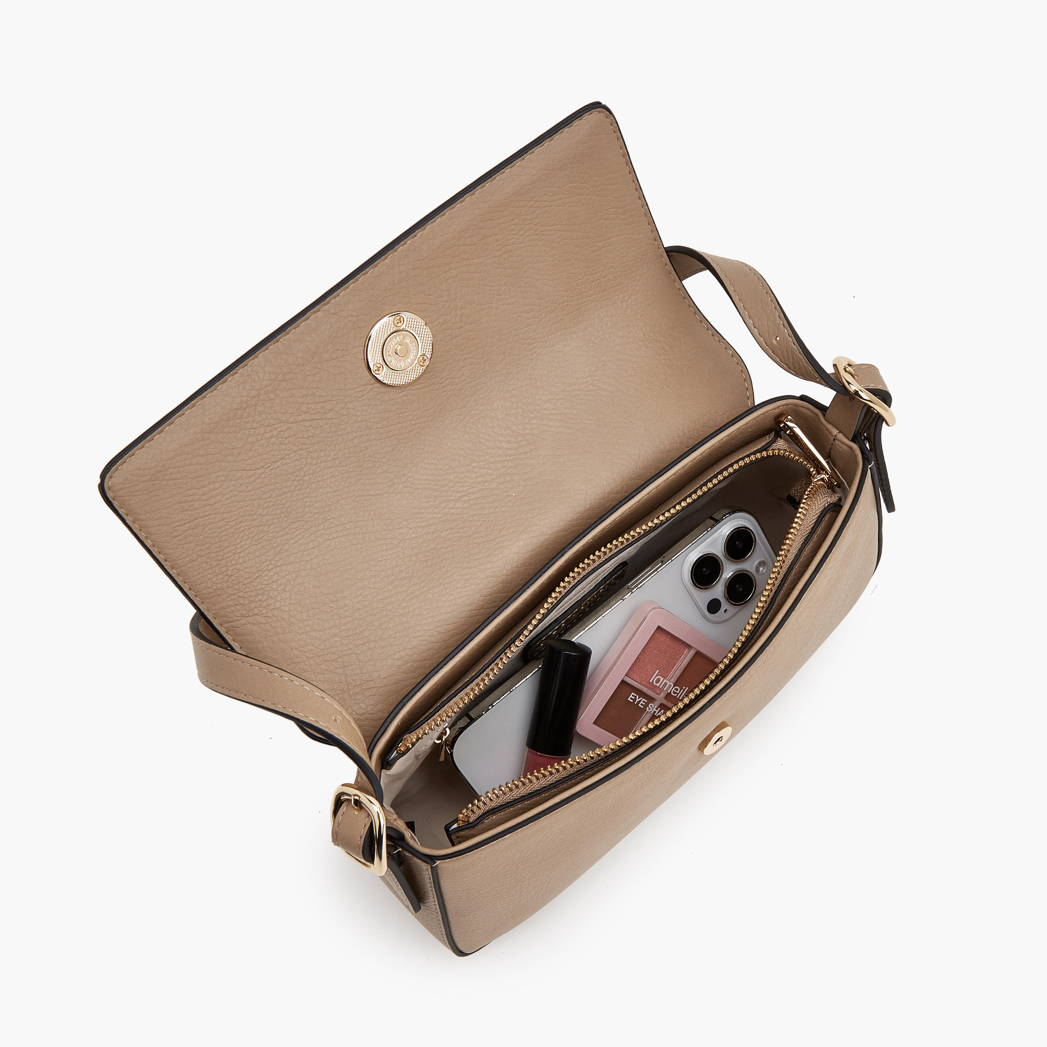 حقيبة كتف سادة بتفاصيل شعار من لو كونفورت-women-bagsandwallets-handbags-image-7