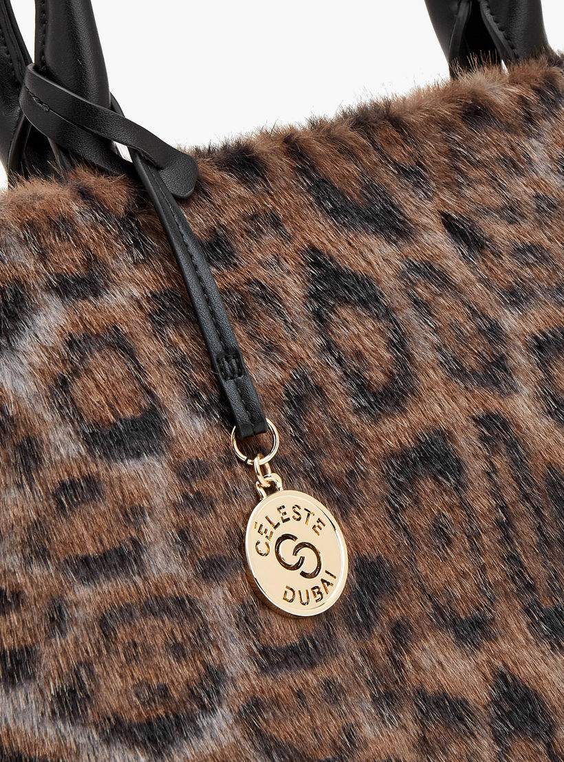 حقيبة كتف فرو صناعي بسحاب إغلاق وطبعات من سيليست-women-bagsandwallets-handbags-image-3