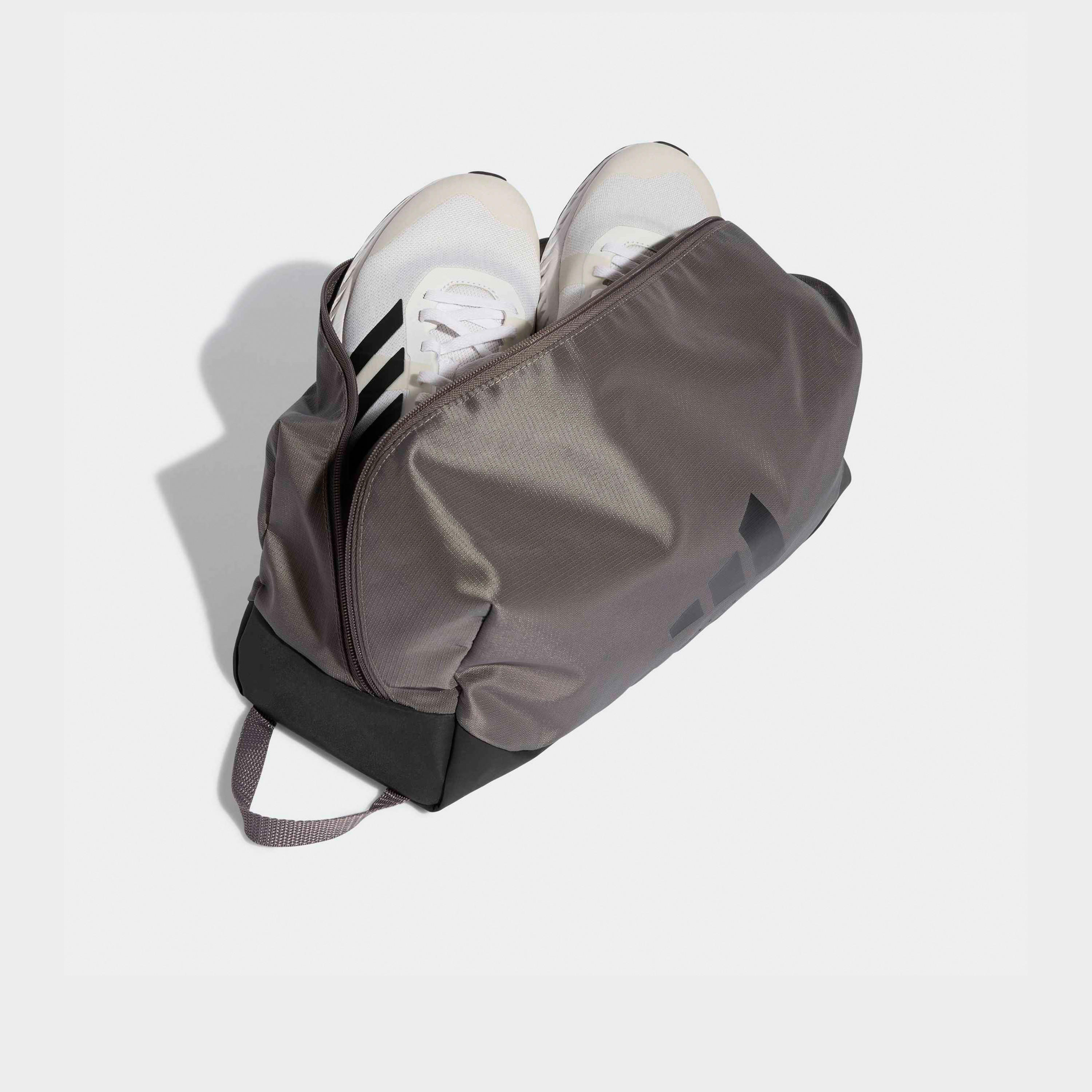 شنطة حذاء تريننج ديفيندر بسحاب إغلاق من أديداس-travel-accessories-image-5